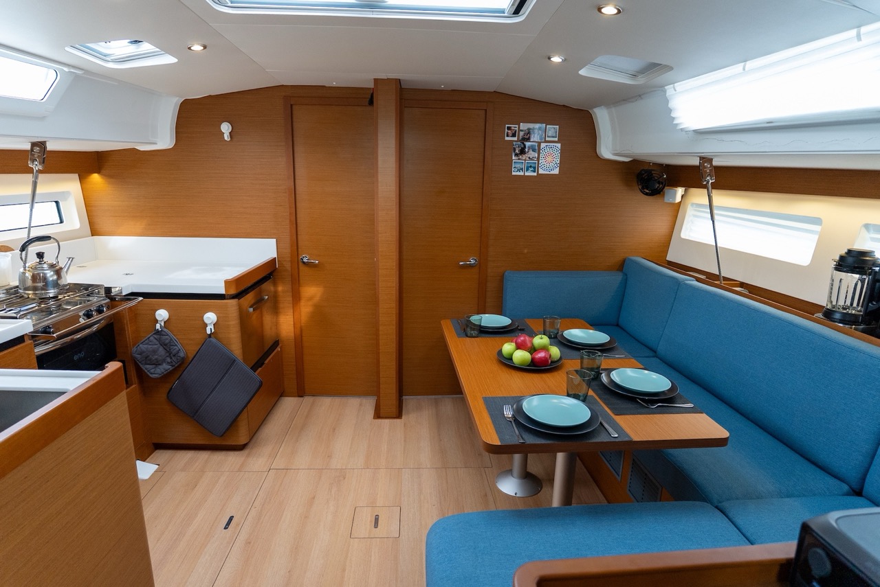 Sun Odyssey 490 — photo 10