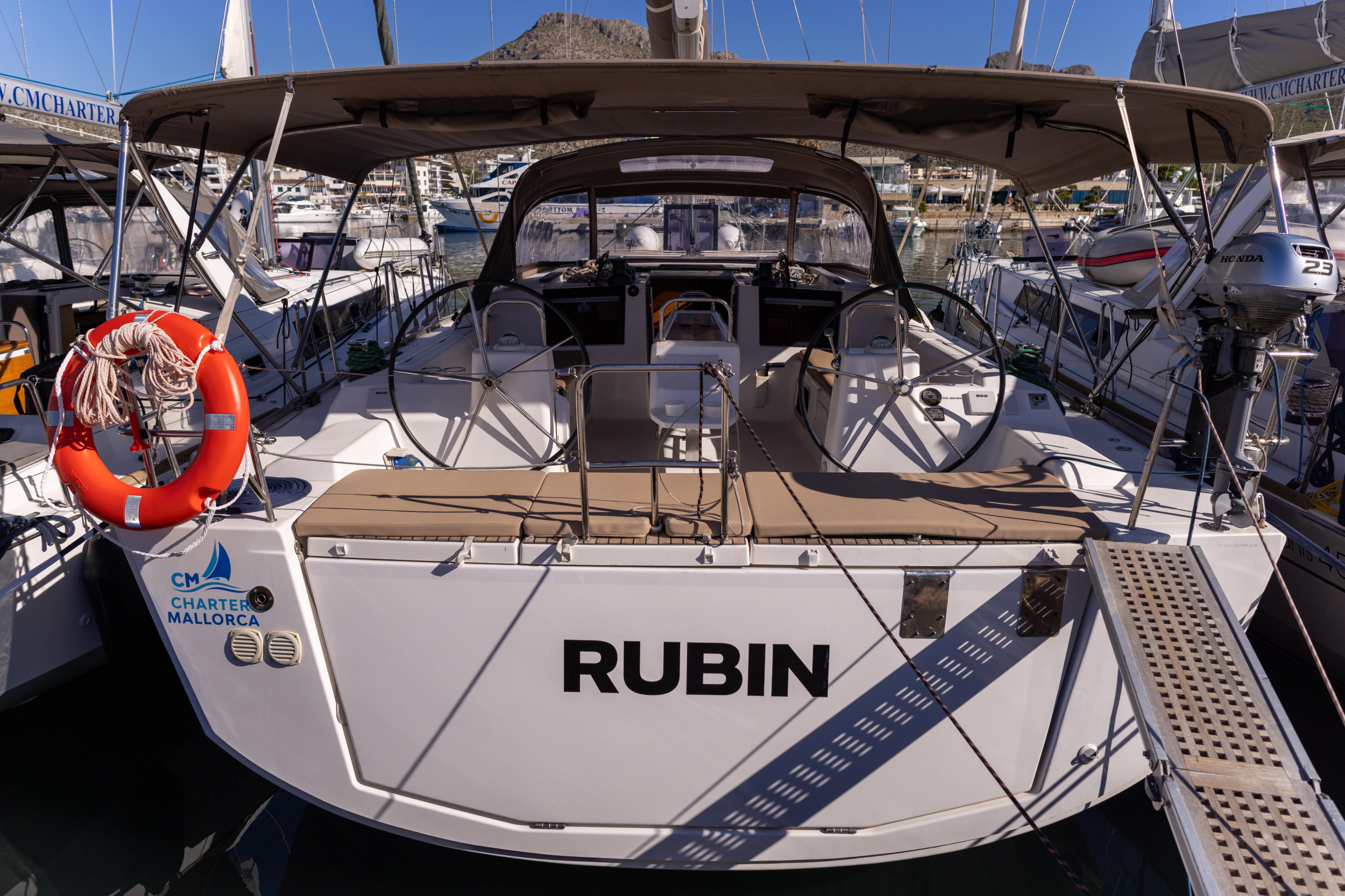 Dufour 460 Grand Large — photo 13