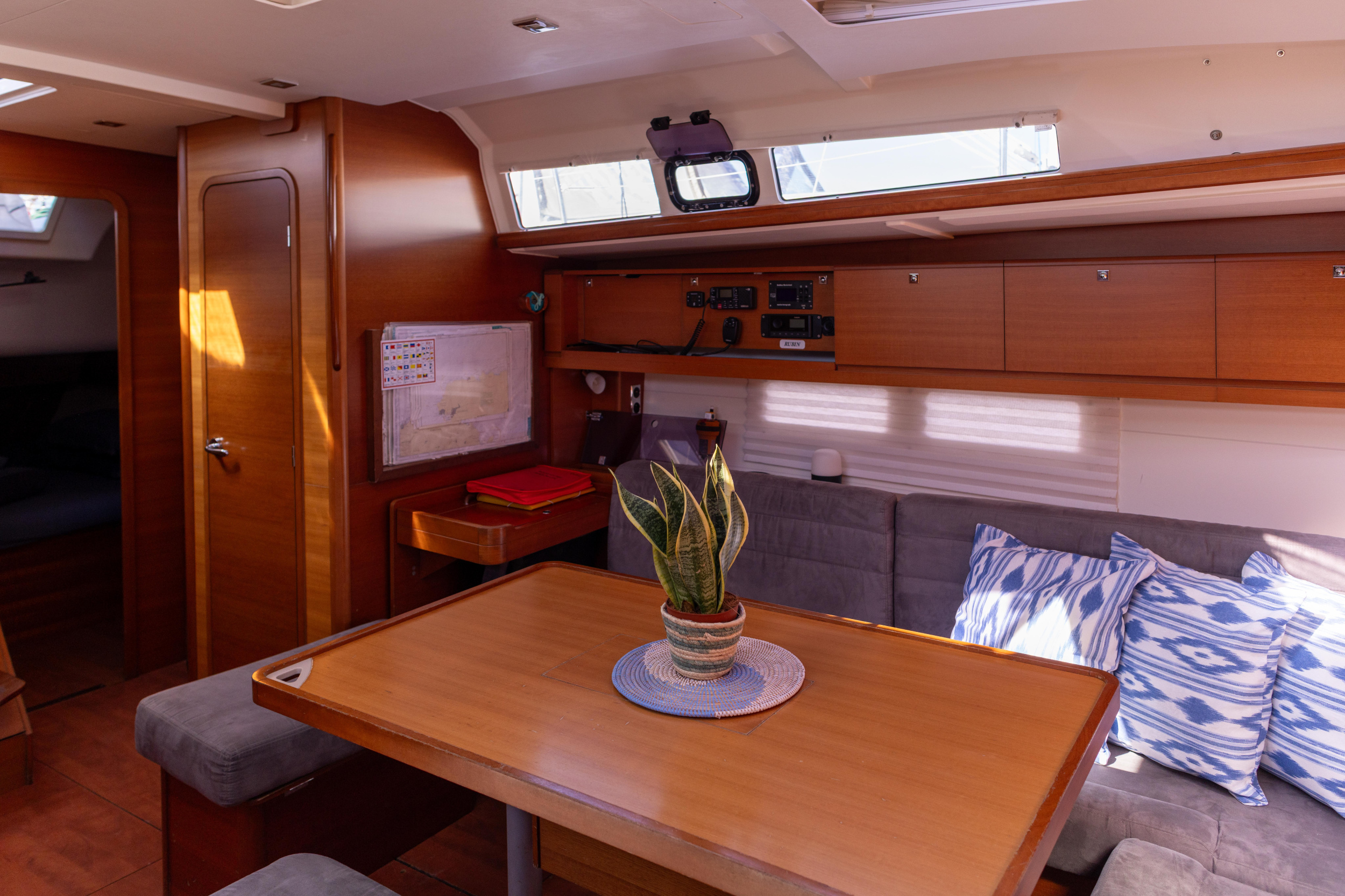 Dufour 460 Grand Large — photo 14
