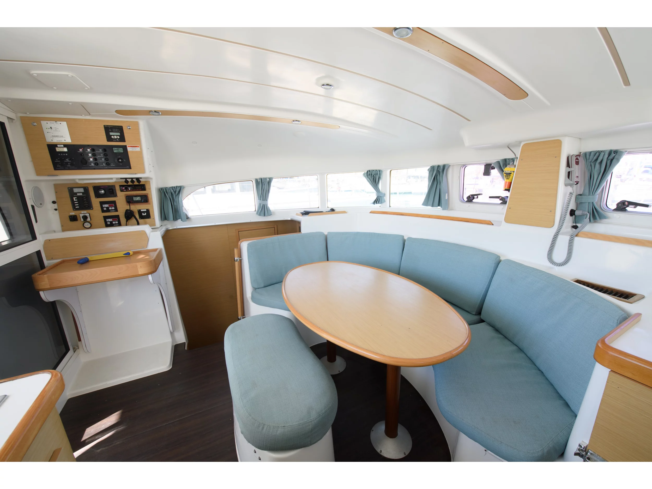 Lagoon 380 S2 (Zen (Pax 10)) Interior image - 12