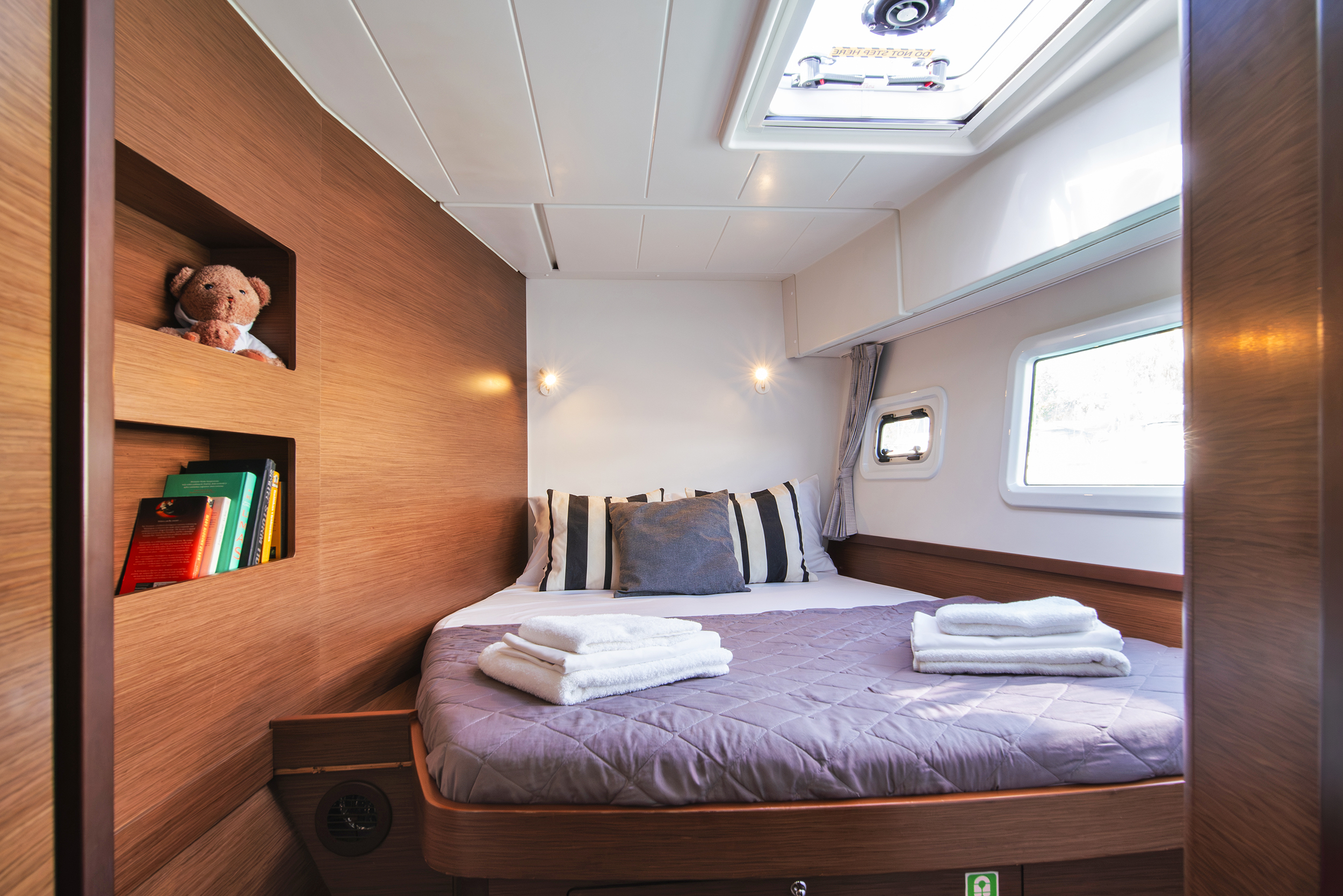 Lagoon 42 & GEN — photo 23
