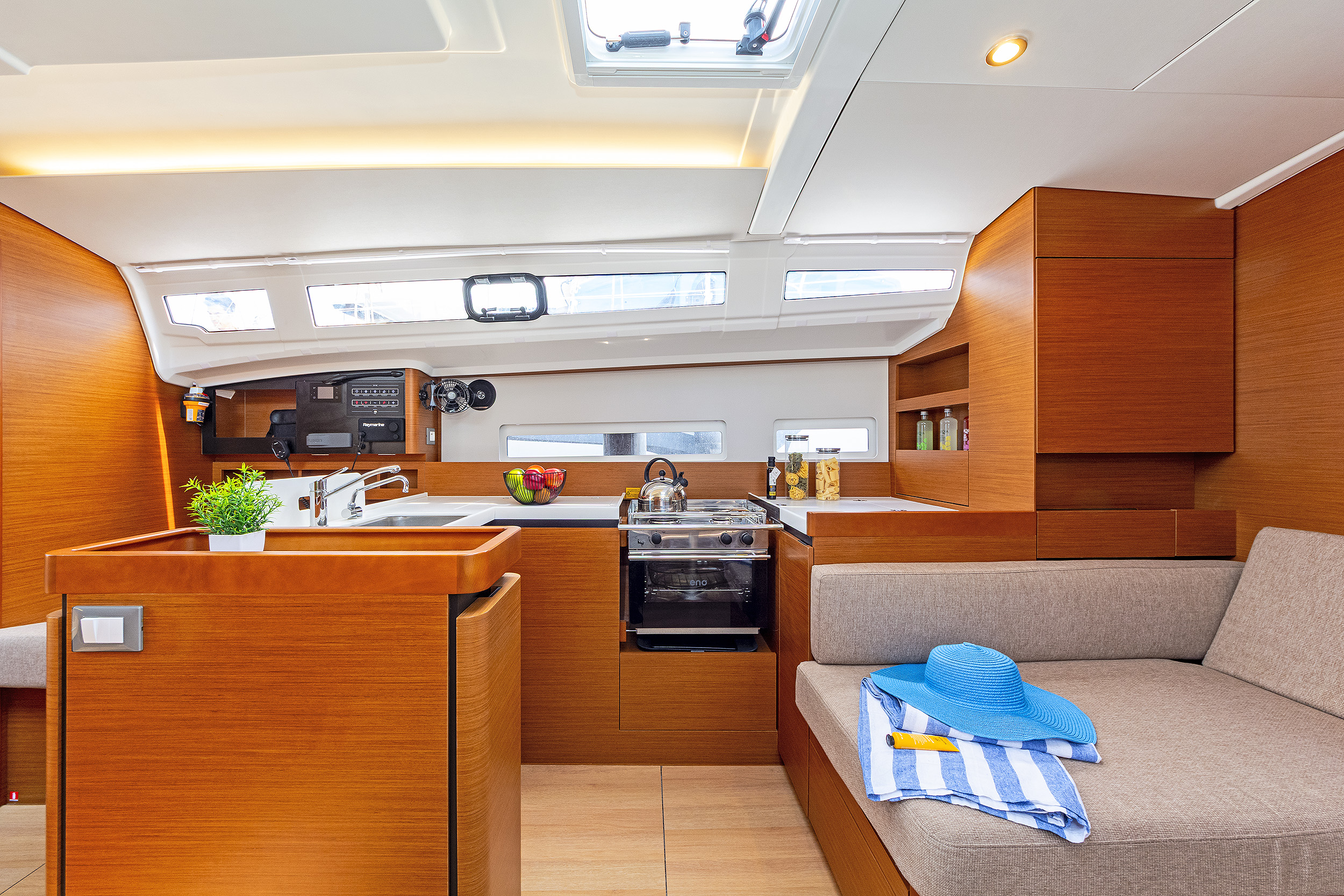 Sun Odyssey 410 — photo 13