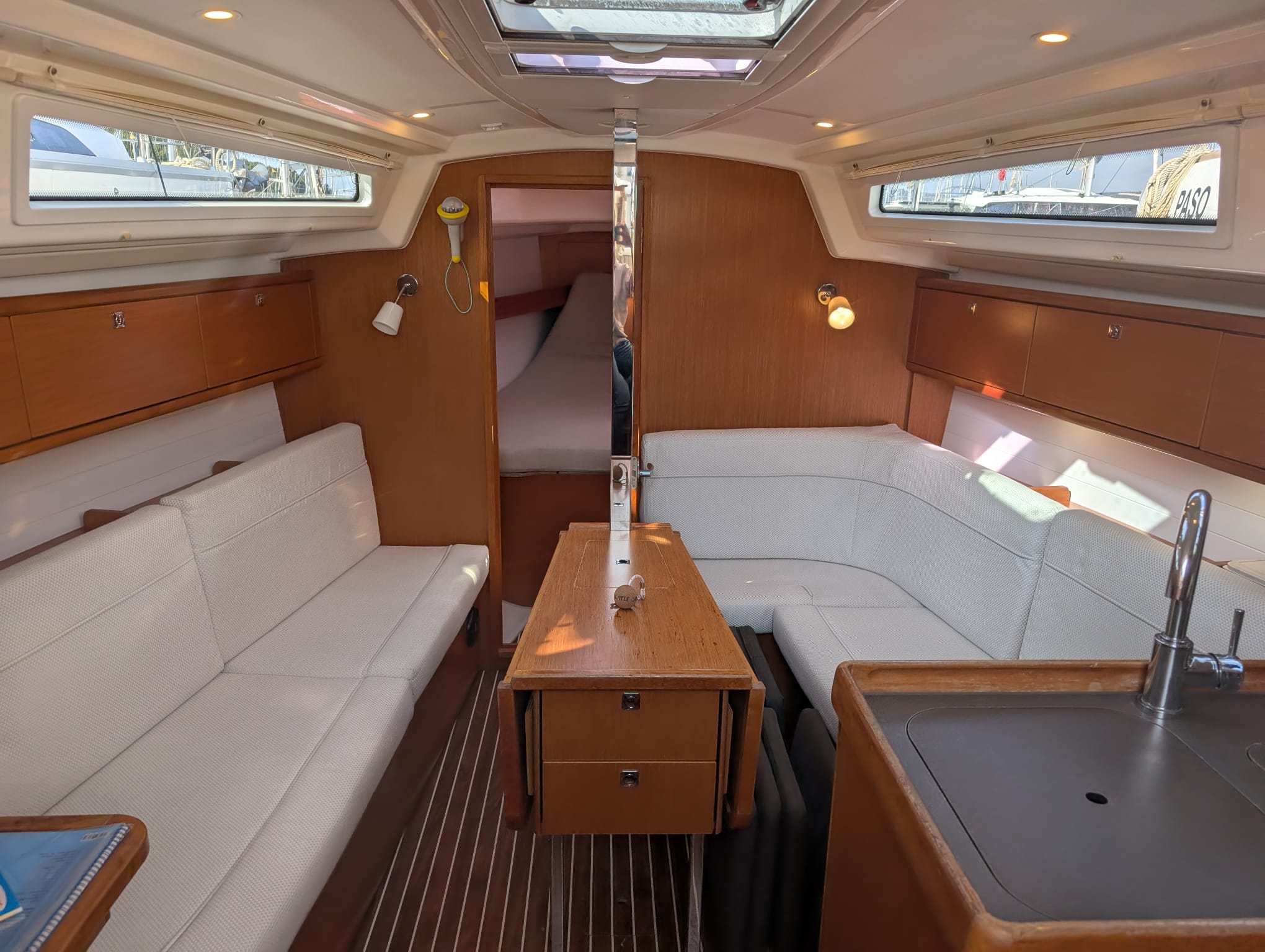Bavaria Cruiser 34 — photo 8
