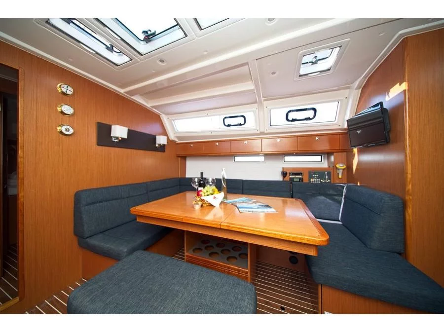 Bavaria 46 CN (MH 56) Interior image - 5