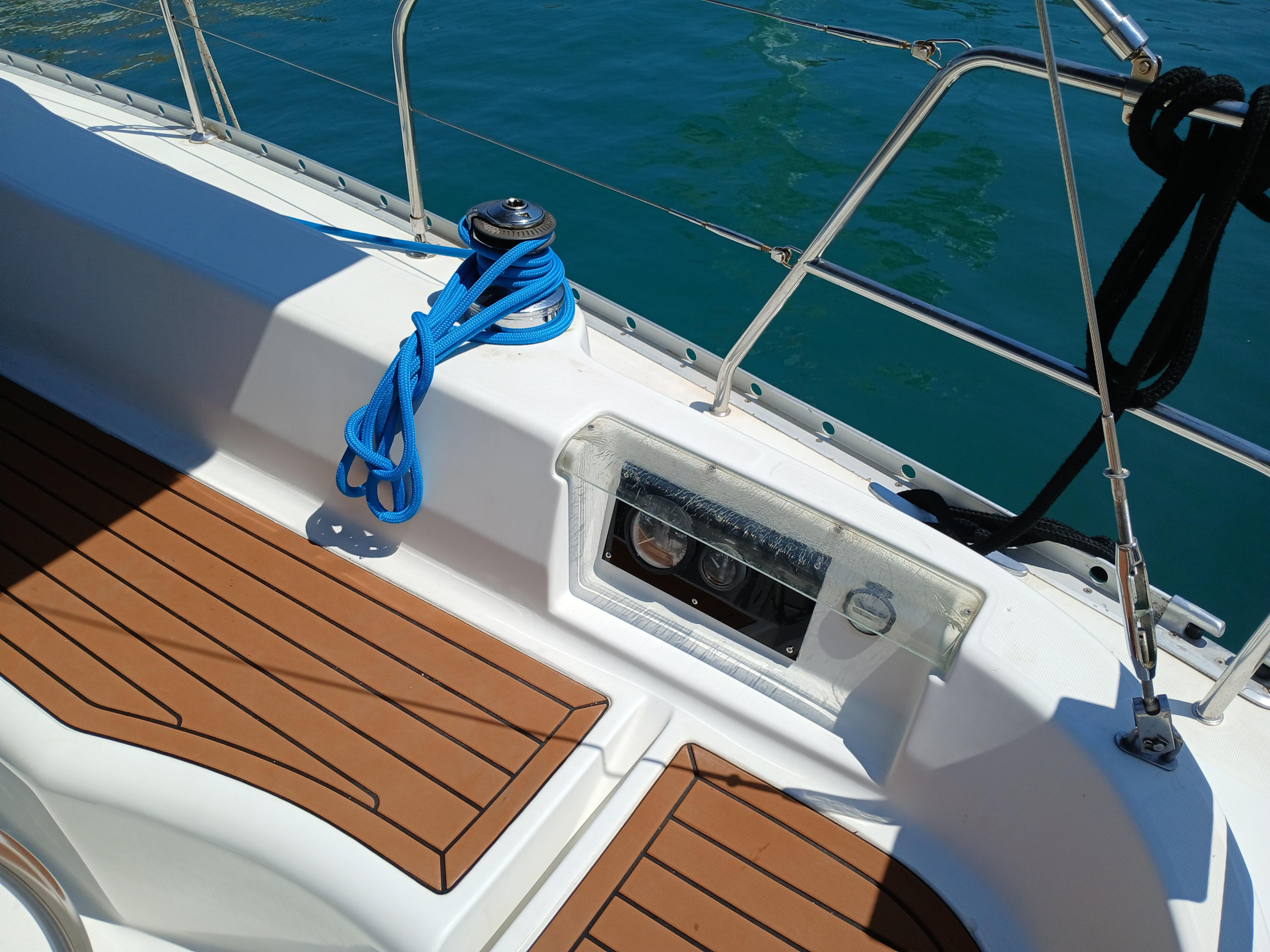 Beneteau Oceanis 331 Clipper — photo 13