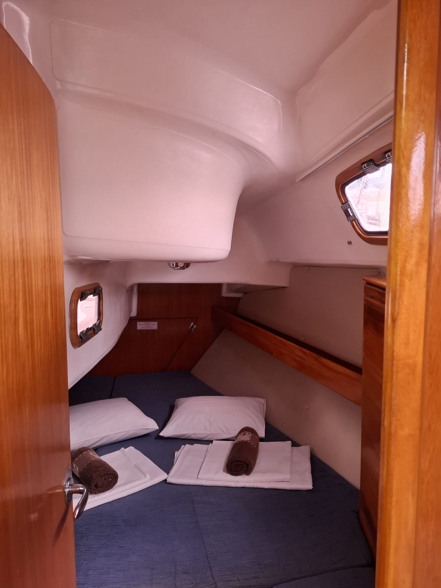 Bavaria 33 Cruiser — photo 11