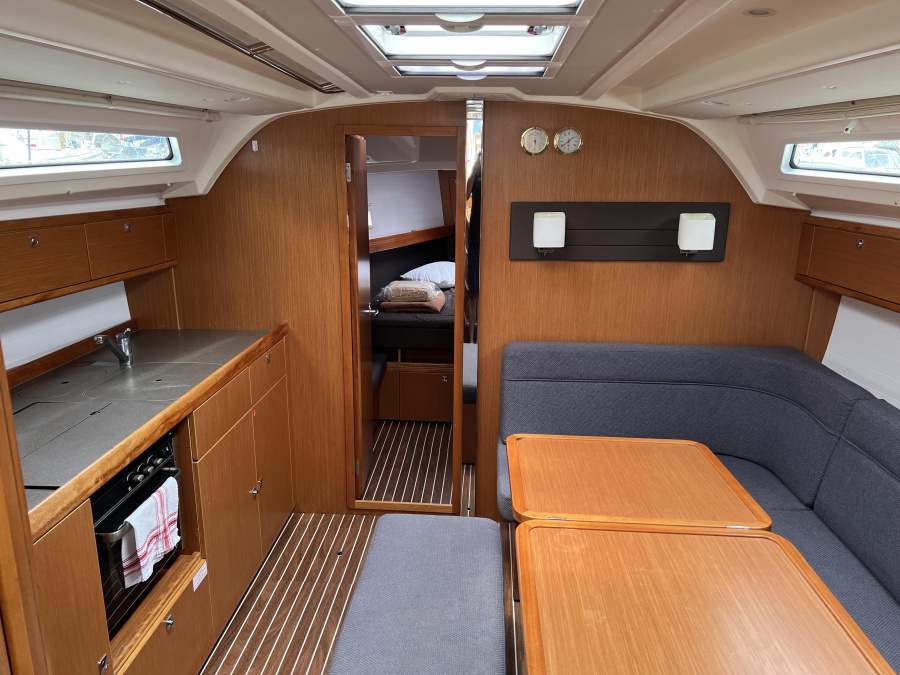 Bavaria 41 Cruiser — photo 5
