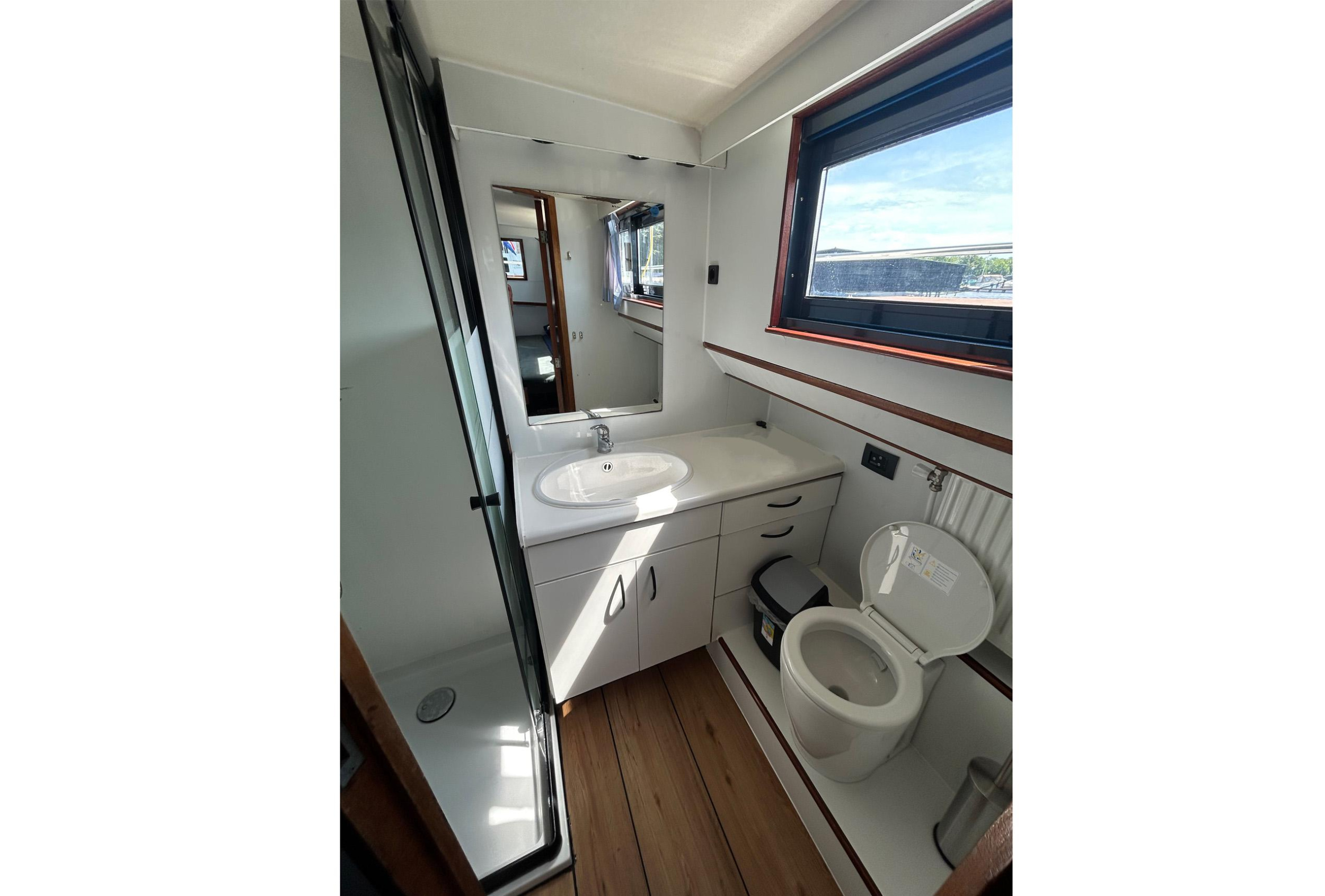Safari Houseboat 1050 — photo 15
