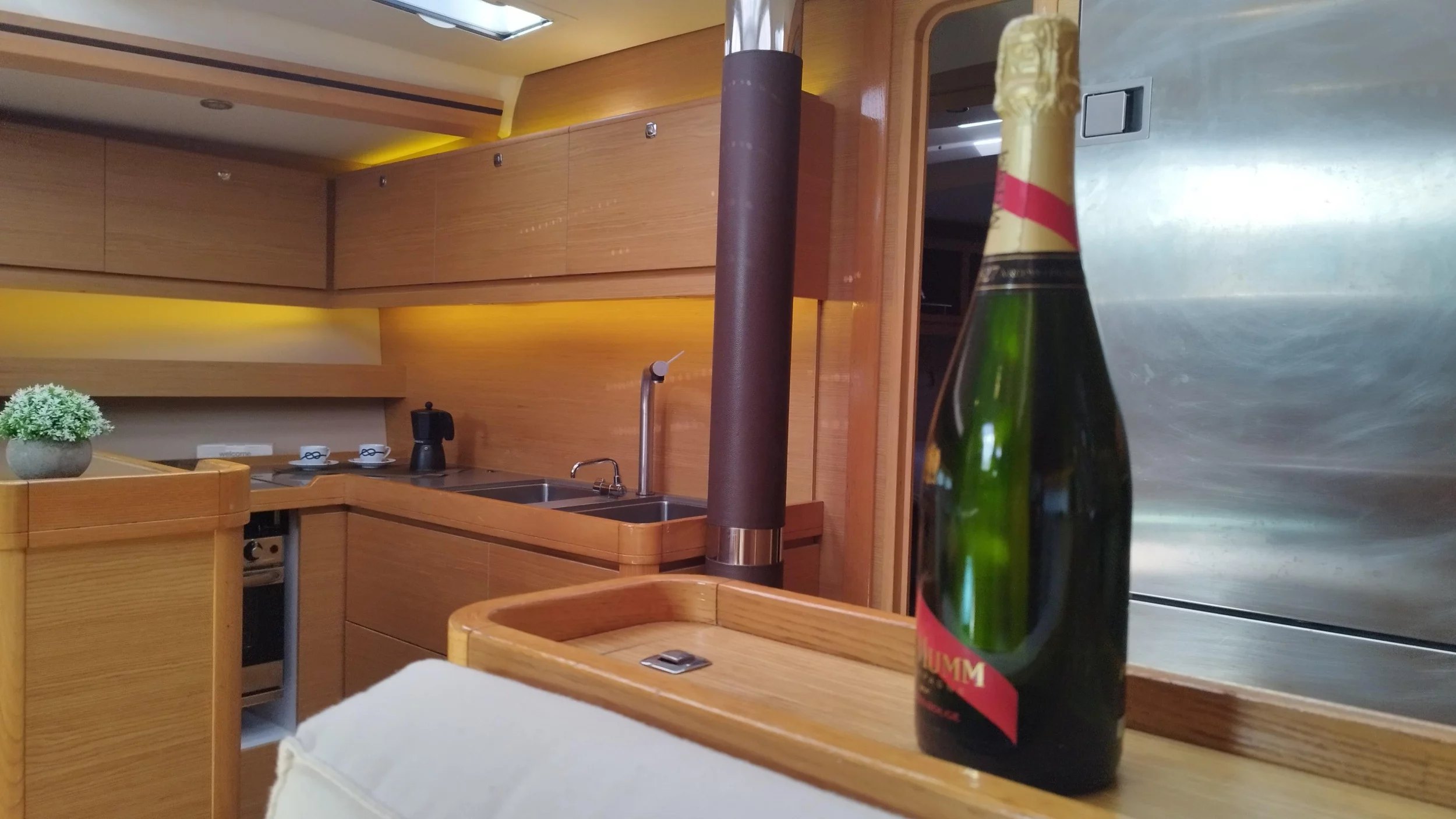 Dufour 56 Exclusive 2019 (Nakupenda)  - 18