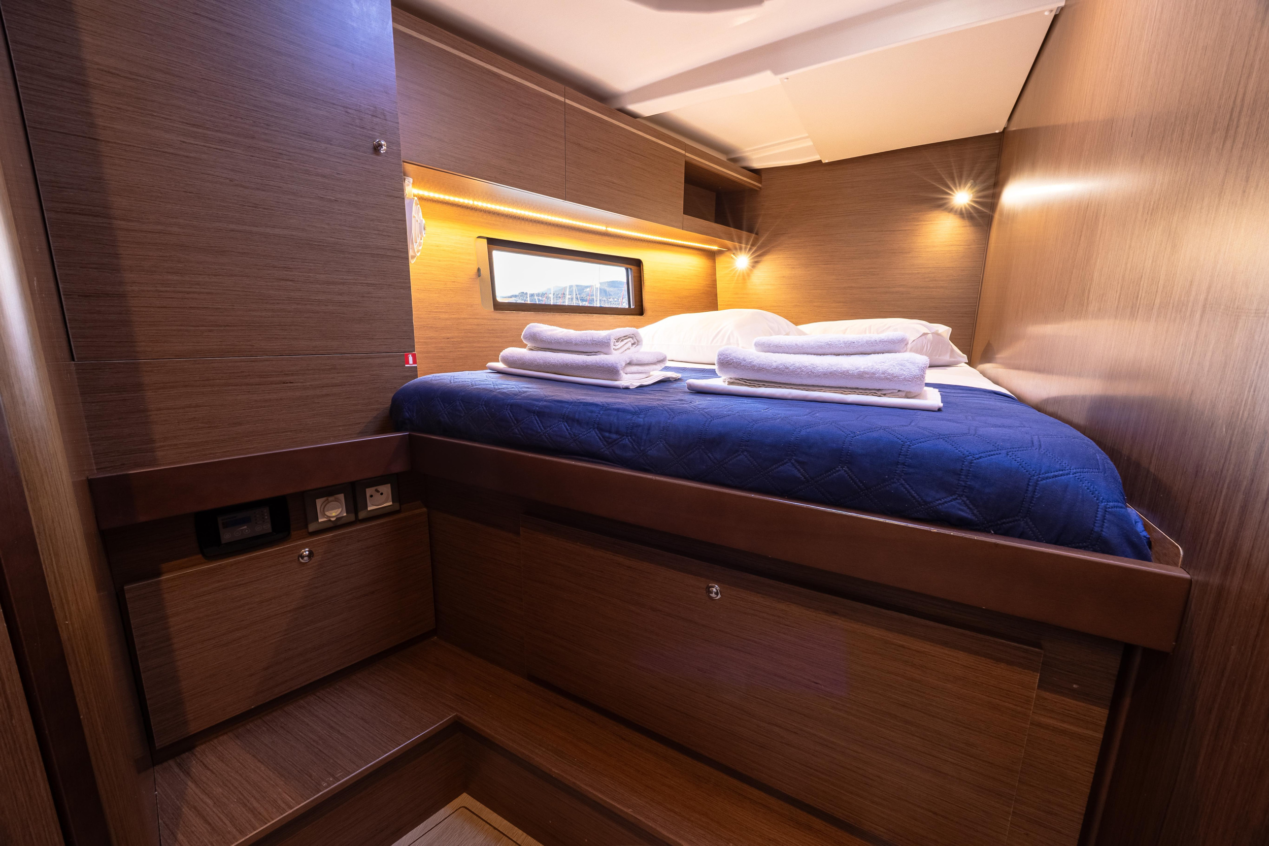 Oceanis 51.1 — photo 16