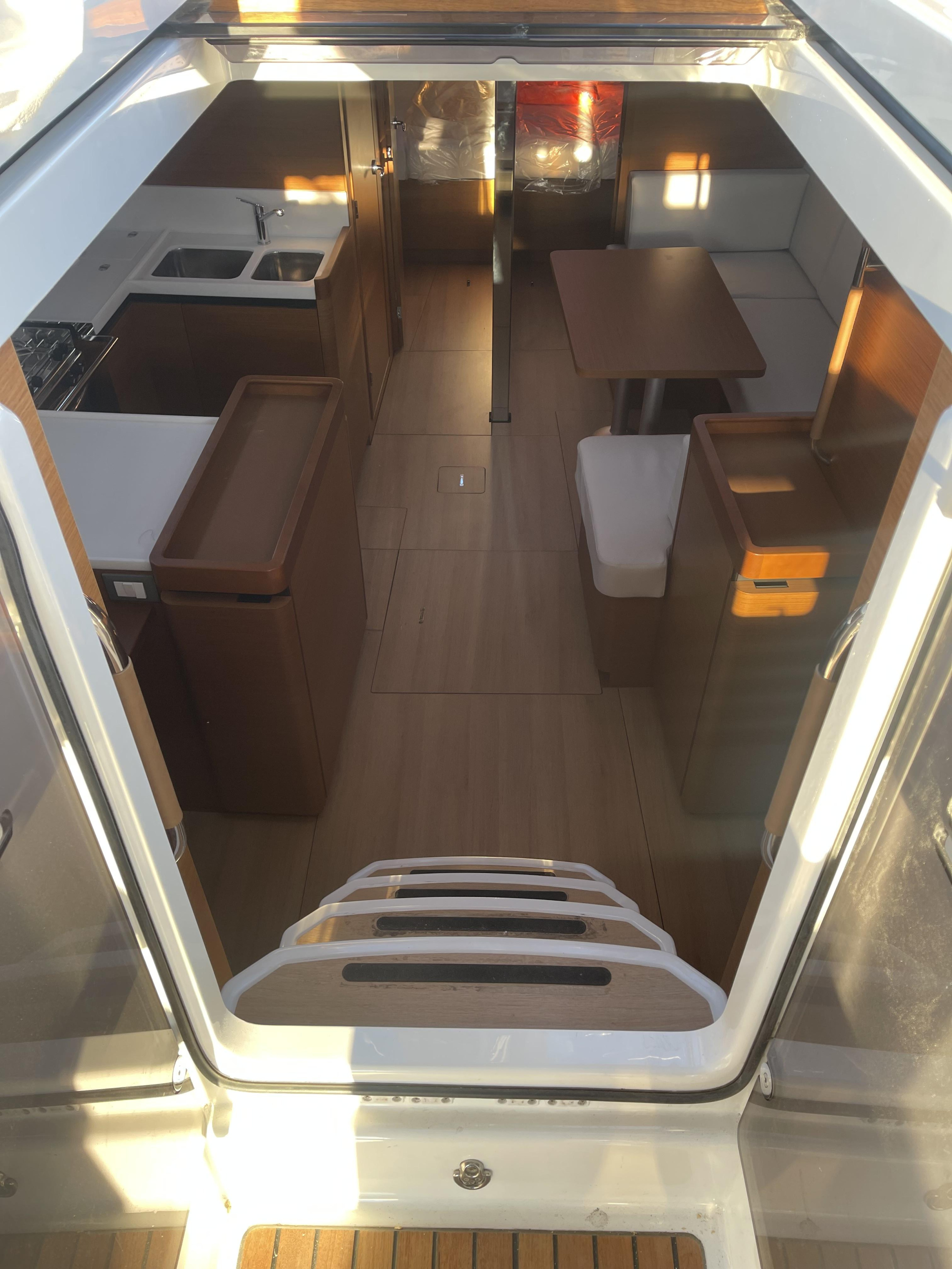 Photo #7 - Sun Odyssey 440 (Virginia) in Volos - 24654