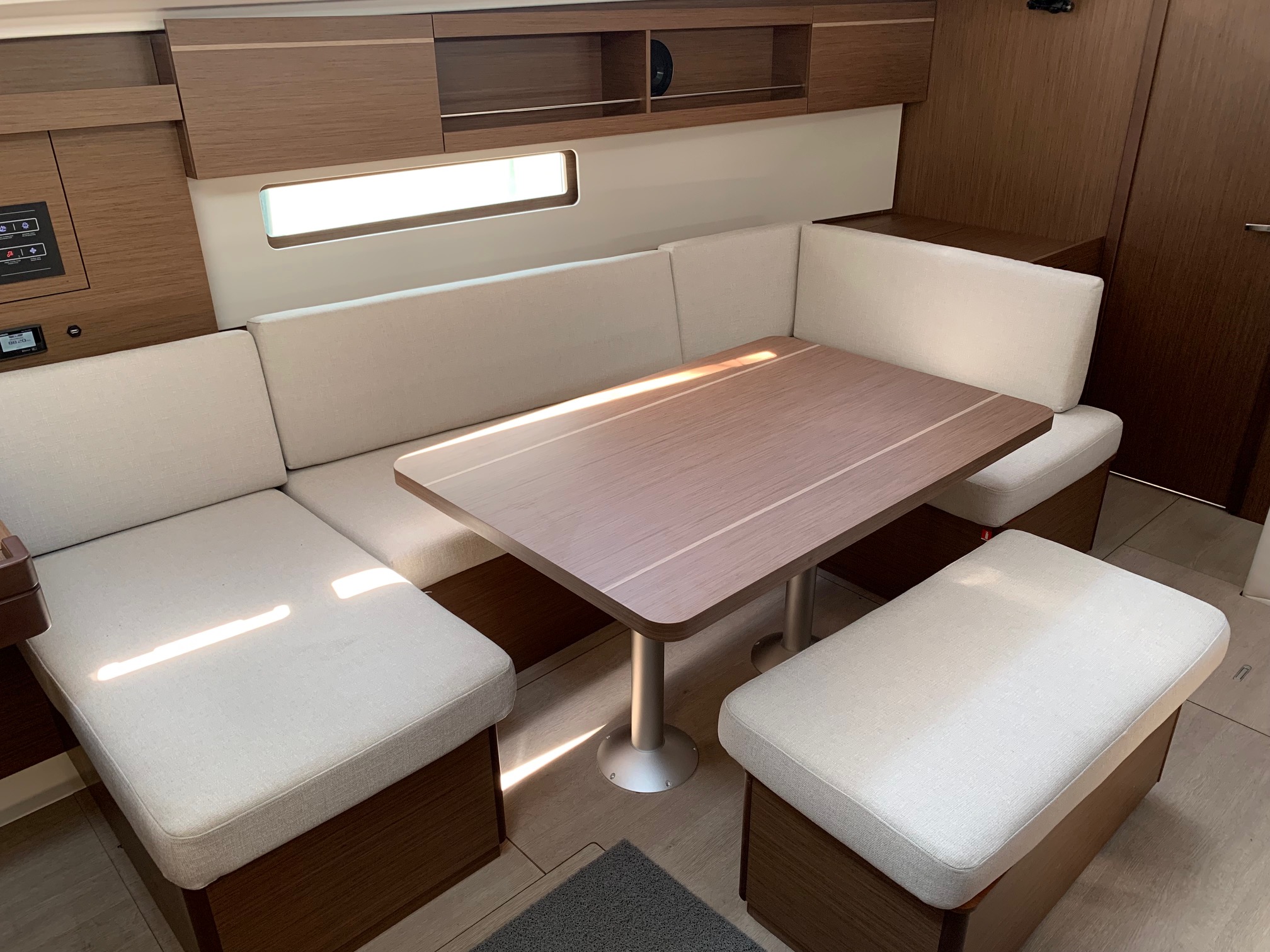 Photo #7 - Oceanis 40.1 (AVRA) en Volos - 25185