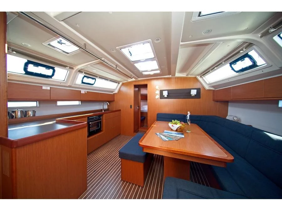 Bavaria 46 CN (MH 85) Interior image - 3