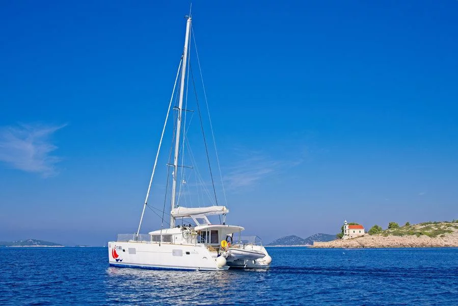 Lagoon 400 (MH 27)  - 5