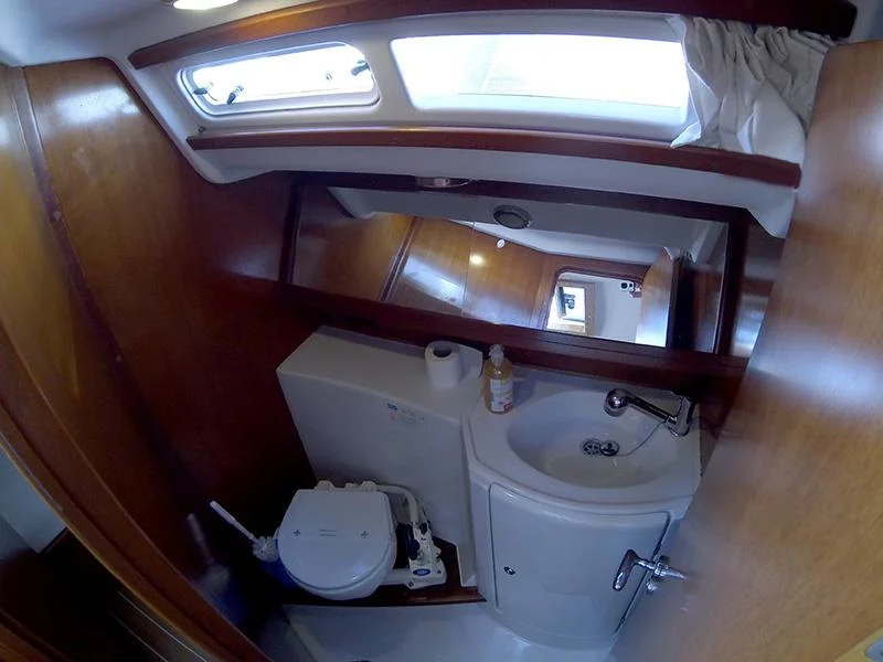 Grand Soleil 37 R (Sportski Vuk) Bathroom - 10