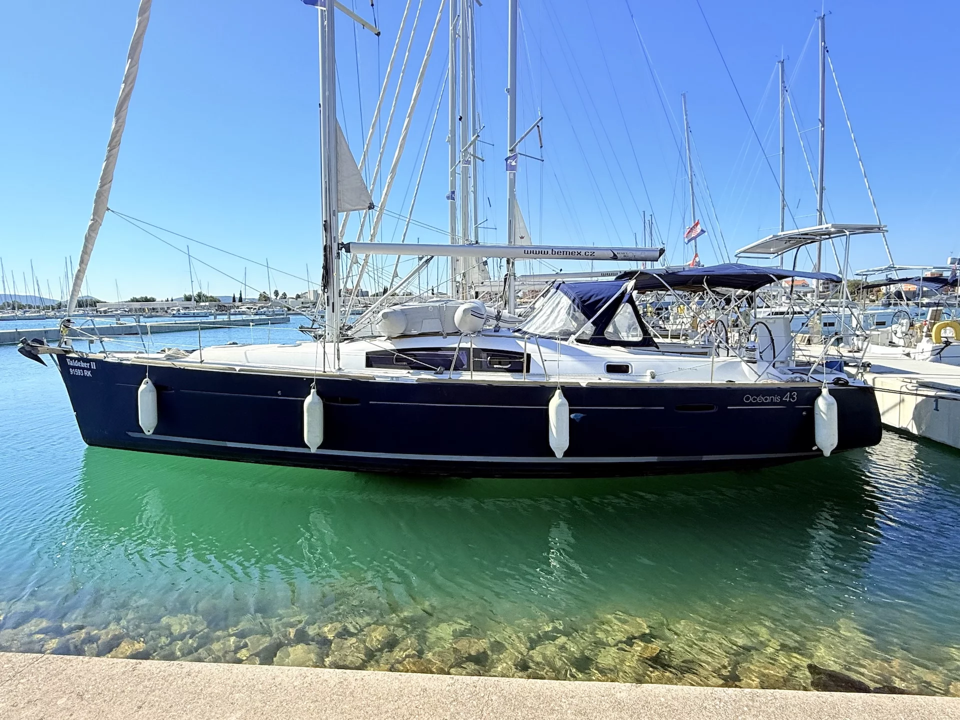Oceanis 43 (Valdeker II)  - 6