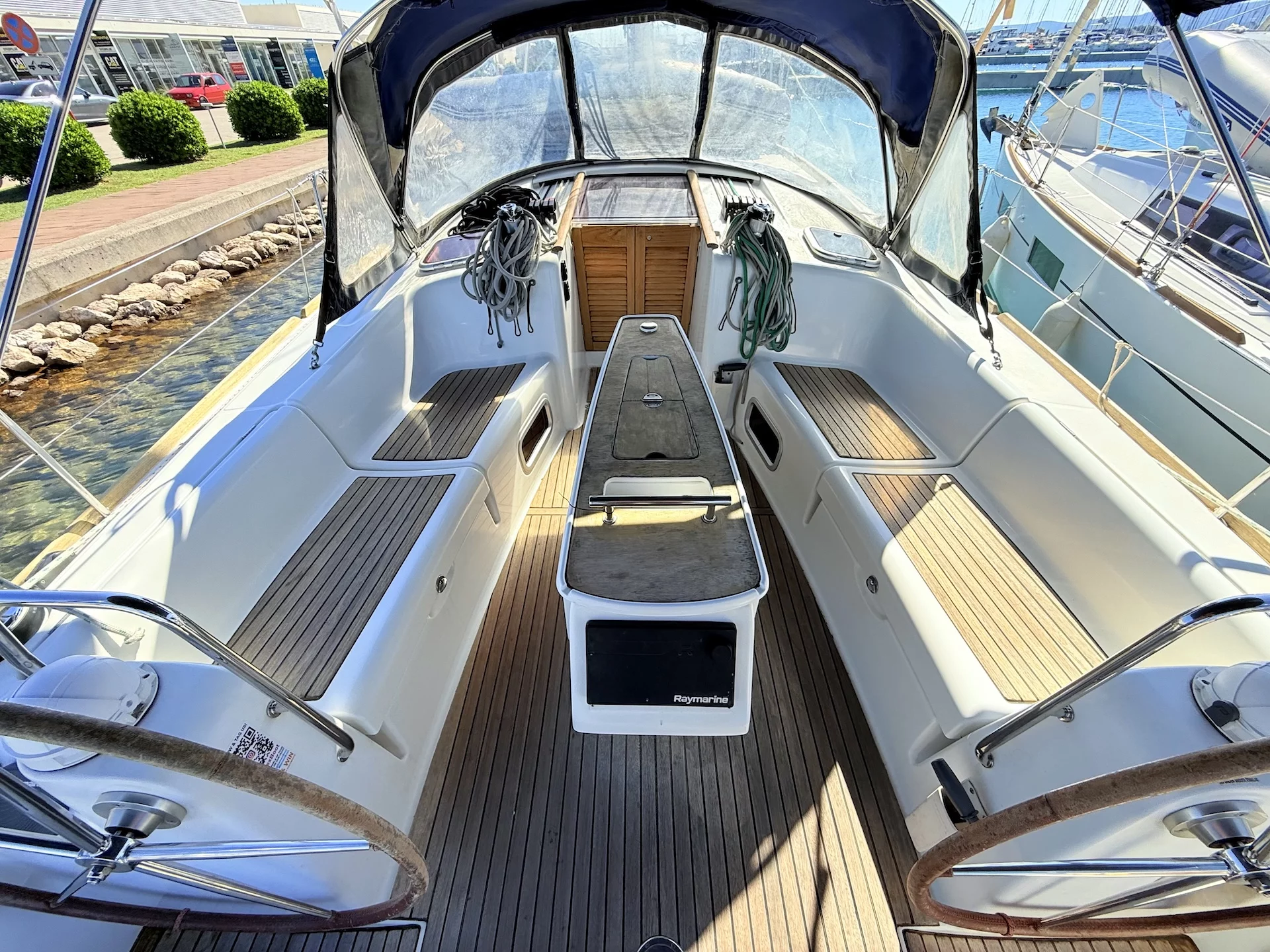 Oceanis 43 (Valdeker II)  - 17