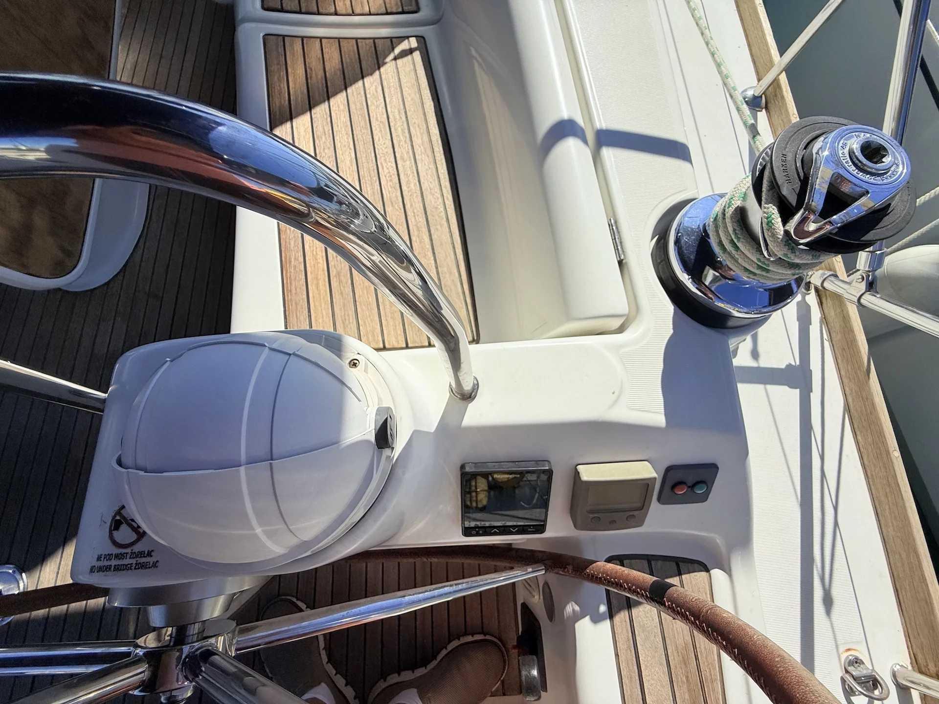 Oceanis 43 (Valdeker II)  - 9