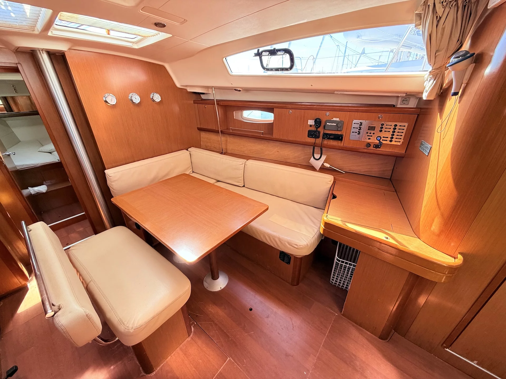 Oceanis 43 (Valdeker II)  - 1