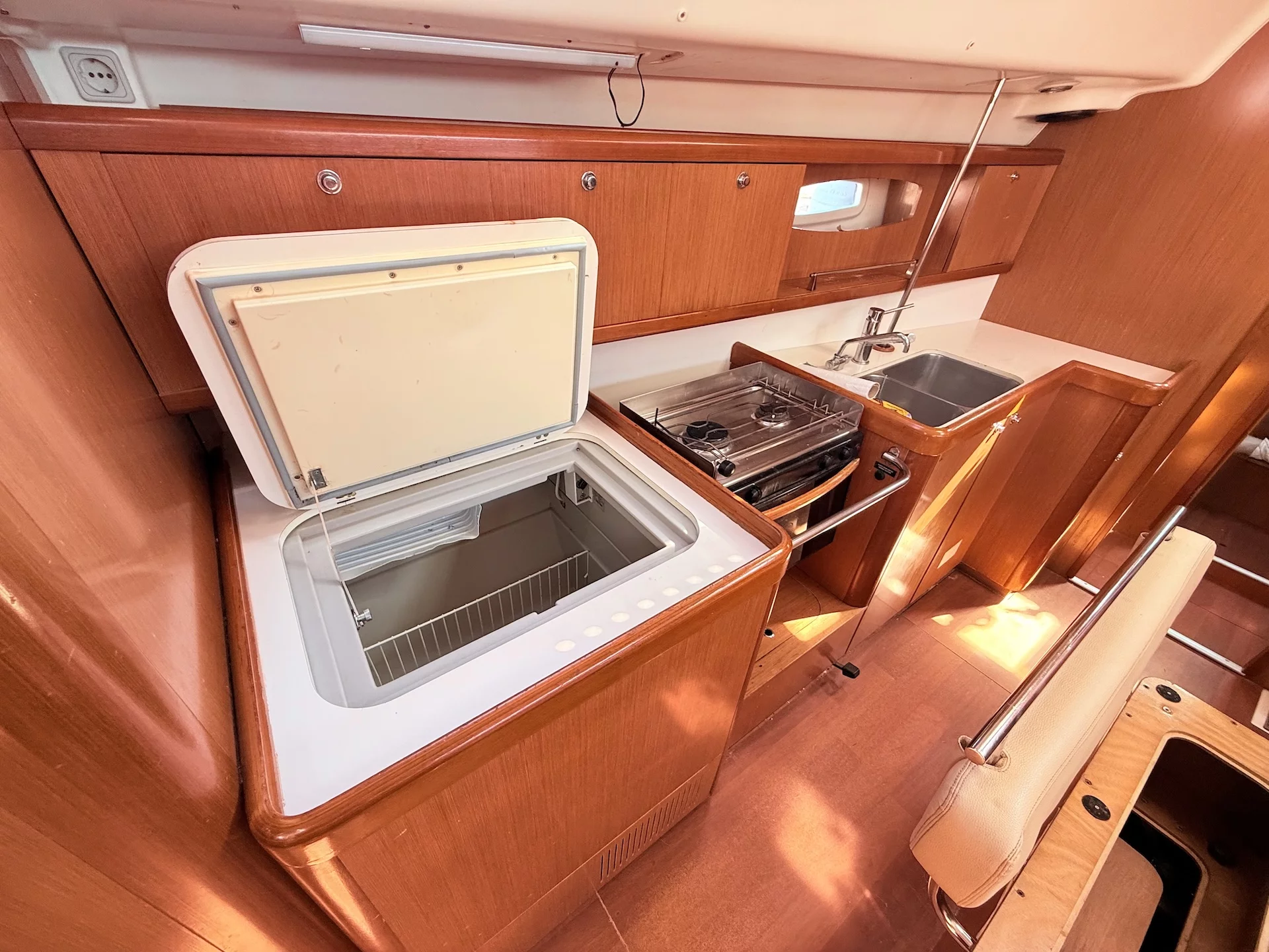 Oceanis 43 (Valdeker II)  - 18