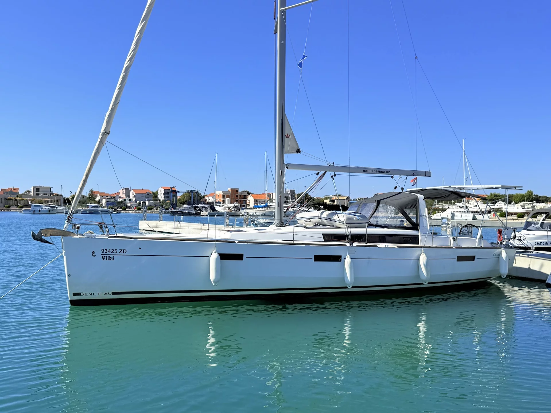 Oceanis 45 (Viki)  - 1
