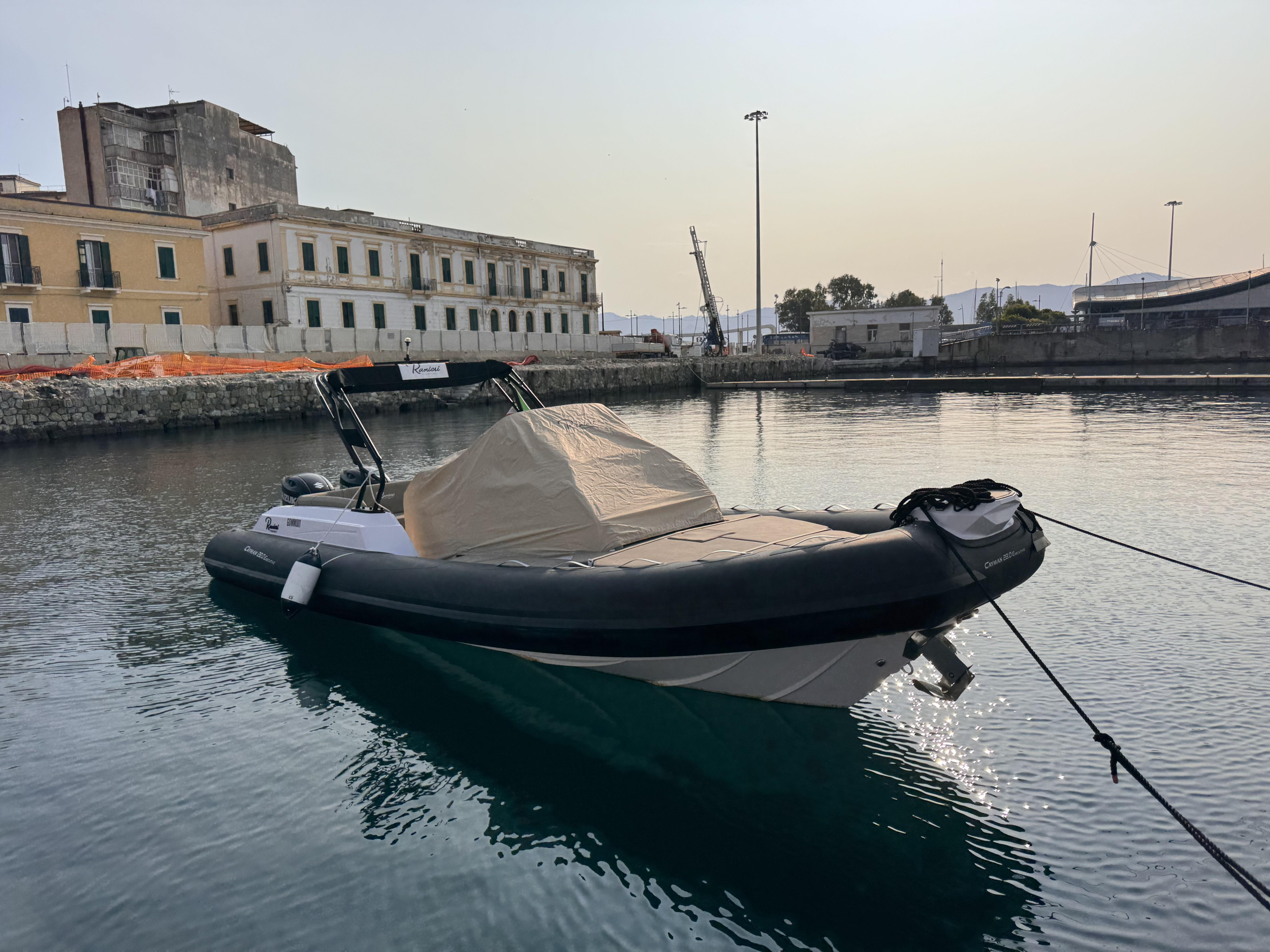 Ranieri Cayman 28.0 Executive — photo 14