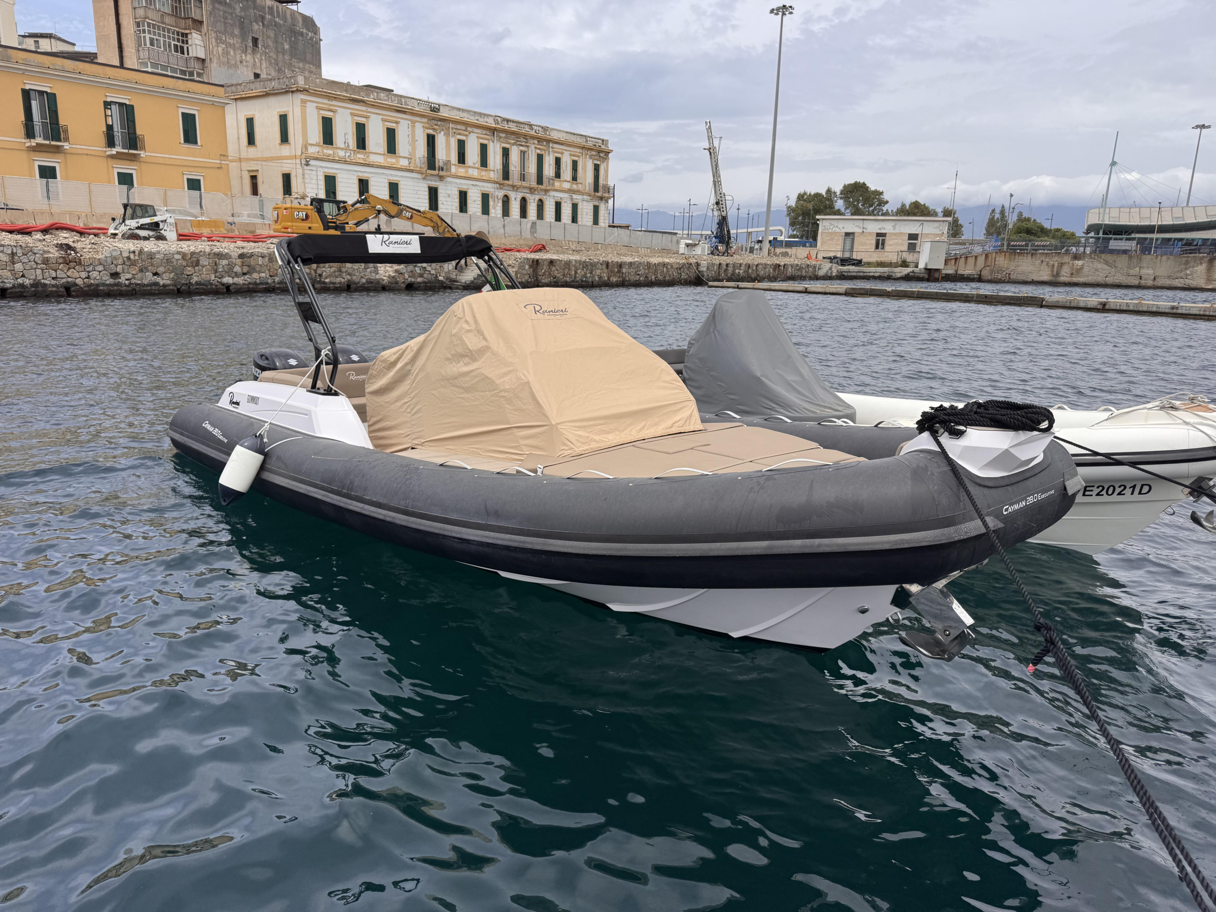 Ranieri Cayman 28.0 Executive — photo 10