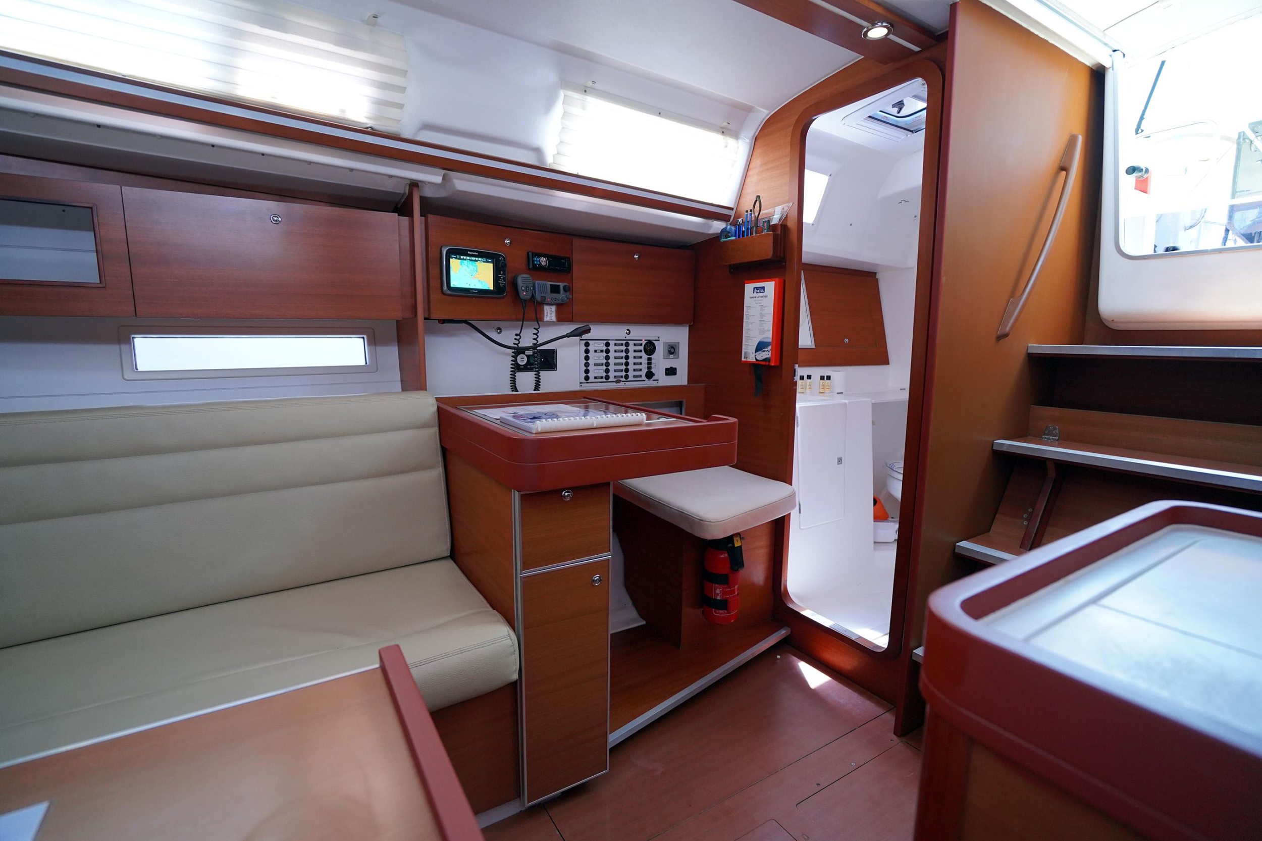 Photo #18 - Dufour 335 Grand Large (Moon River) en Marmaris - 22772