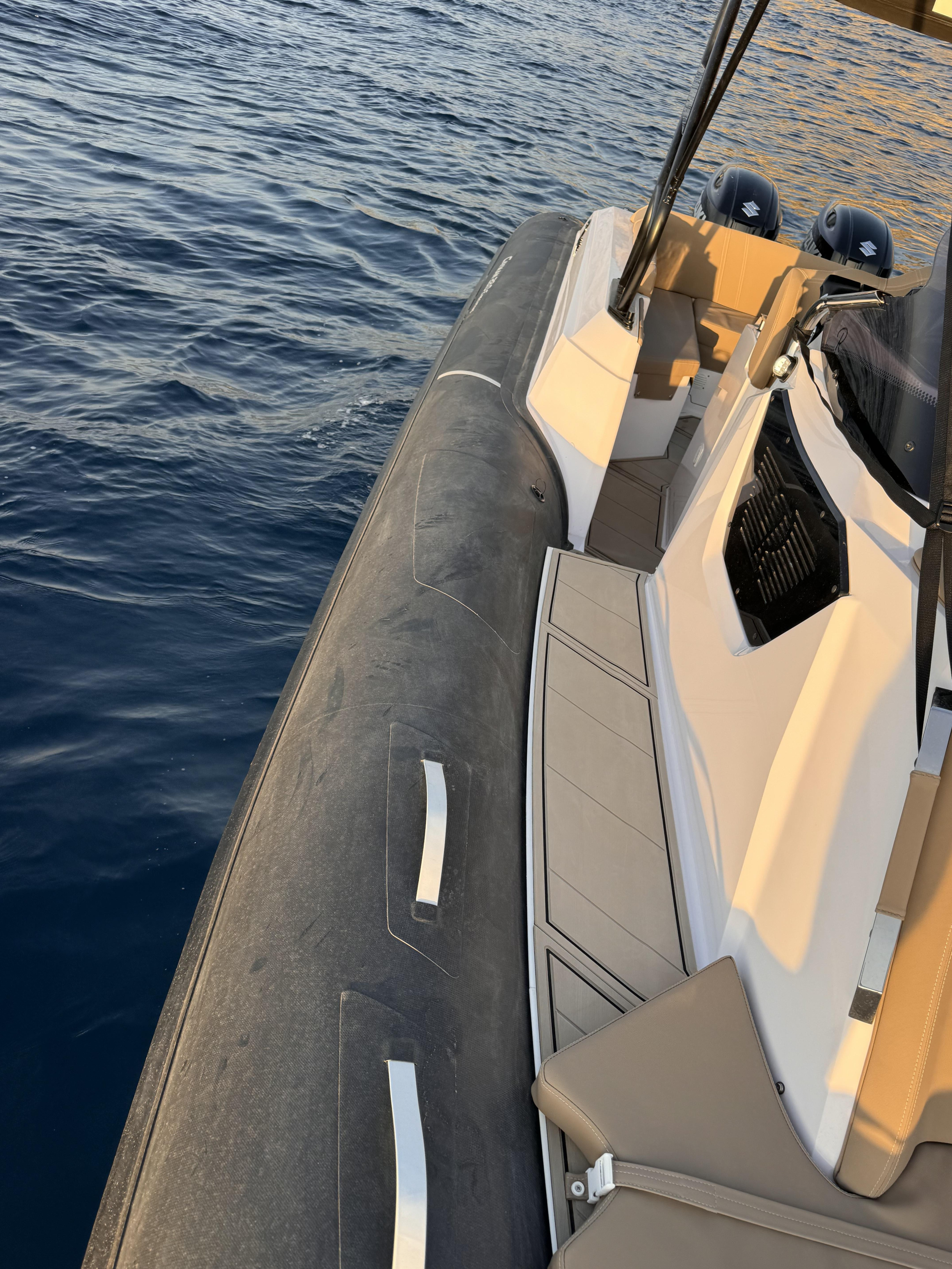 Ranieri Cayman 28.0 Executive — photo 11