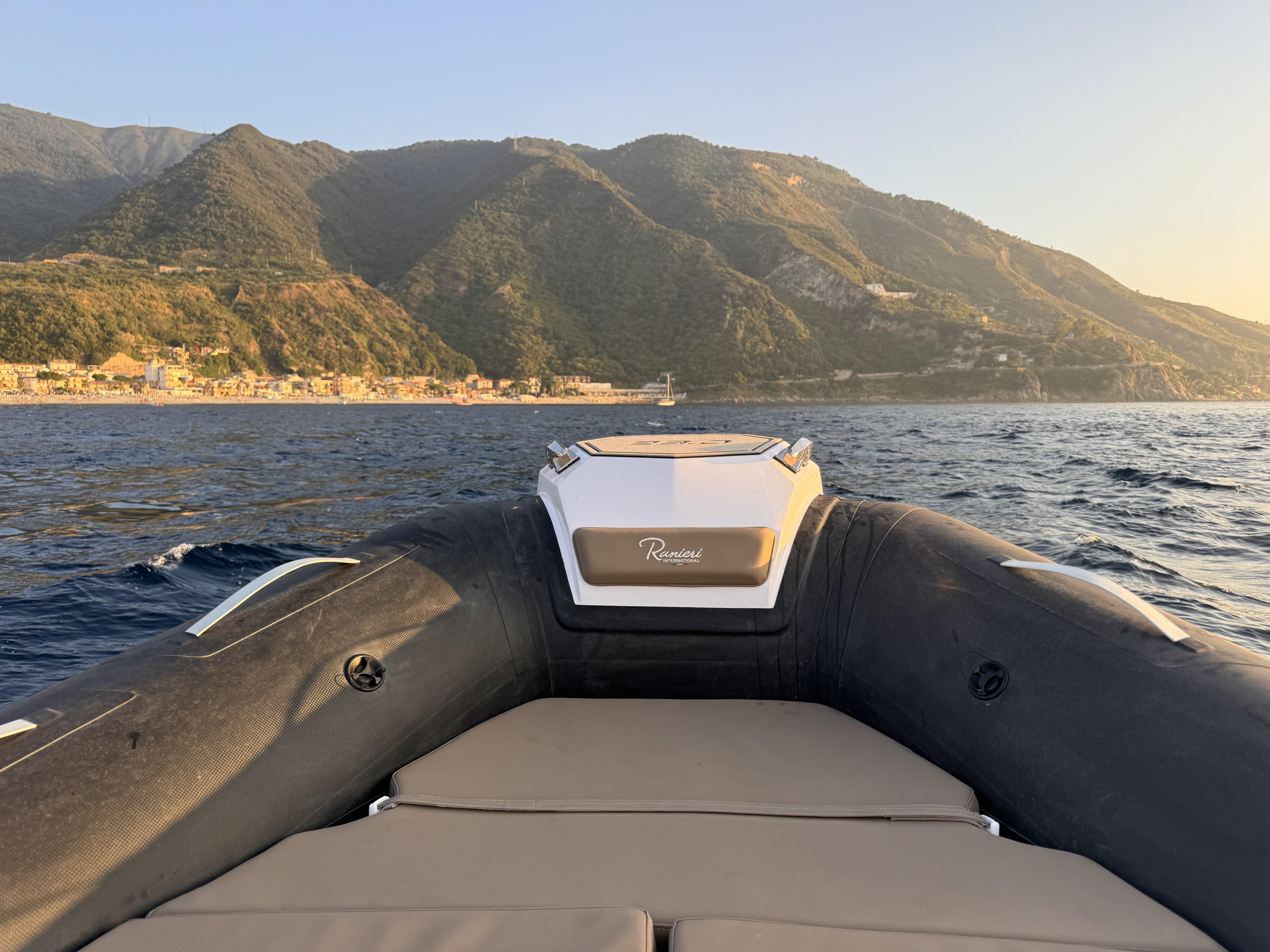 Ranieri Cayman 28.0 Executive — photo 3