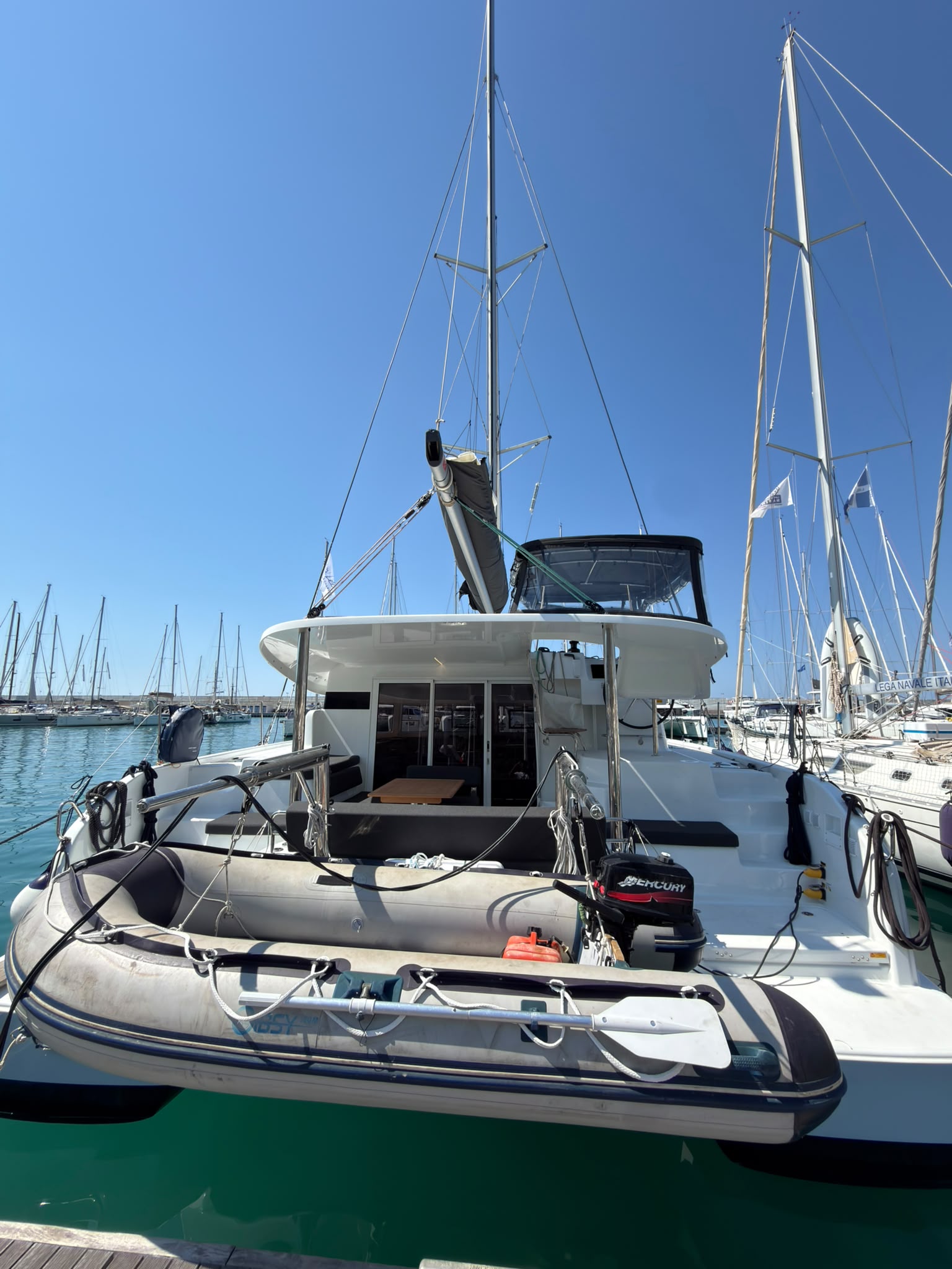 Lagoon 38 — photo 11