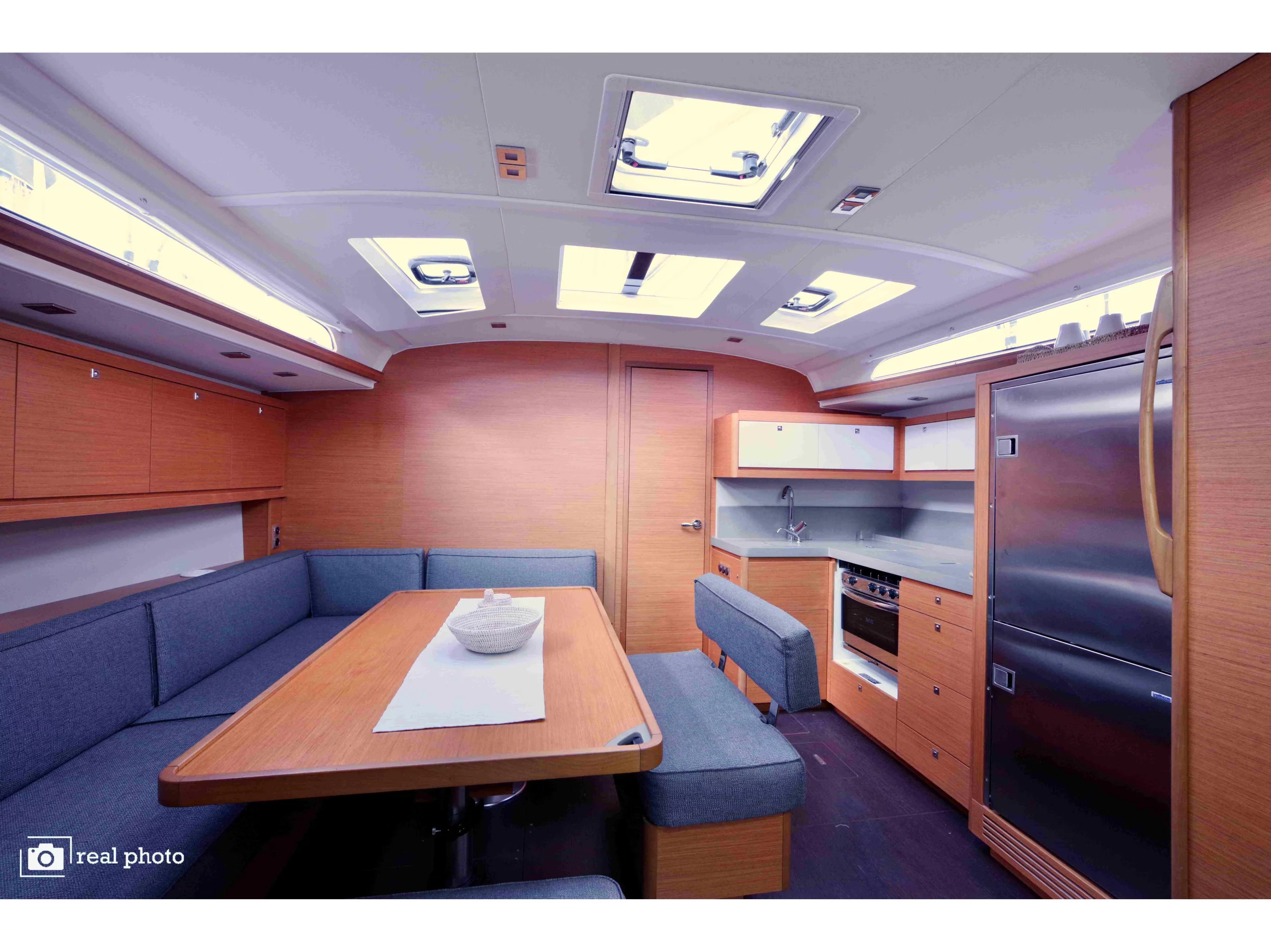 Dufour 470 (Fortuna -, Solar Panel) Interior image - 13