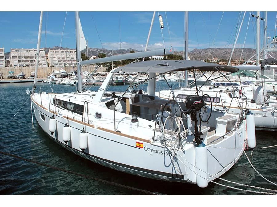 Oceanis 38.1 (OCEAN) Main image - 0