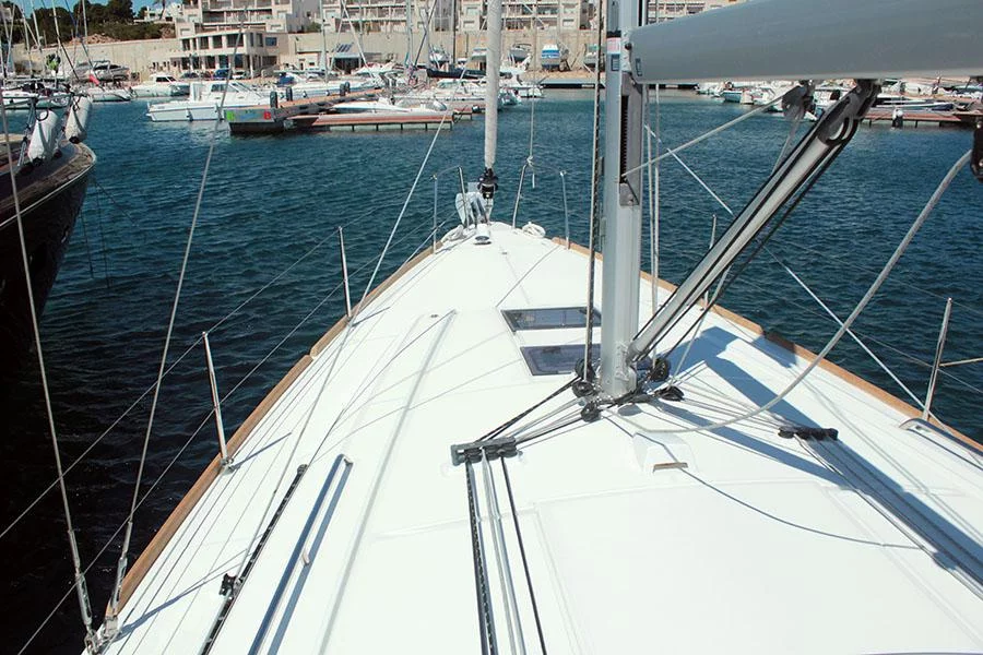 Oceanis 38.1 (OCEAN)  - 11