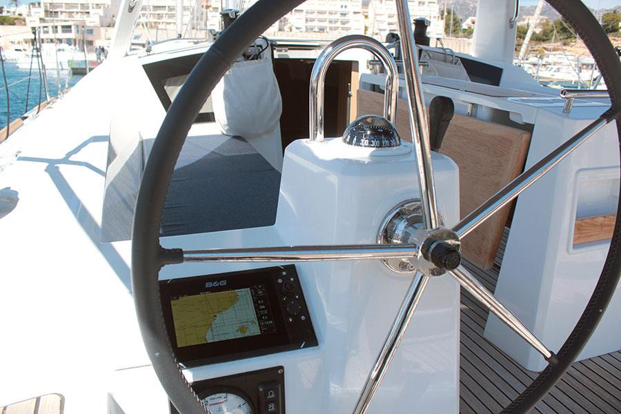 Photo #18 - Oceanis 38.1 (OCEAN) en Palma - 18413