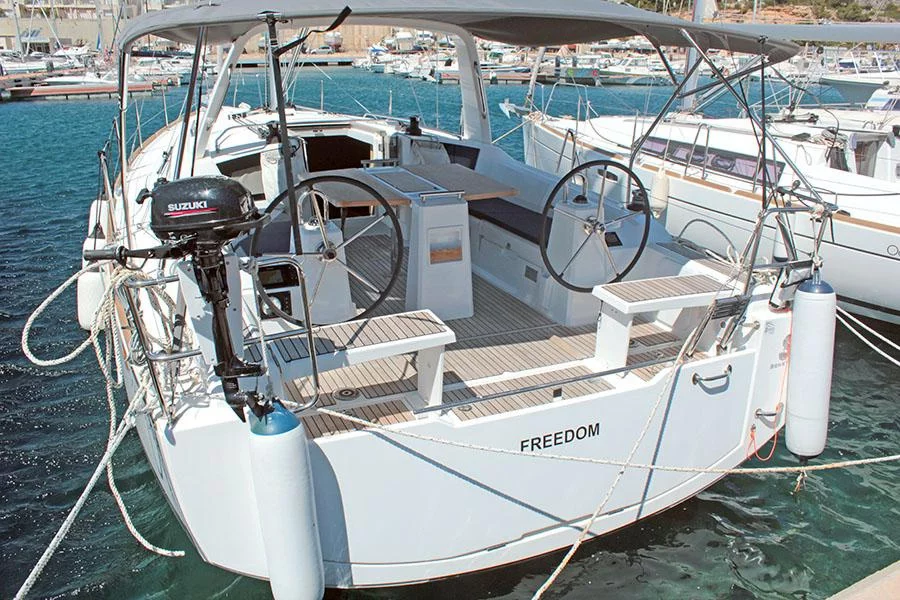 Oceanis 38.1 (FREEDOM)  - 2