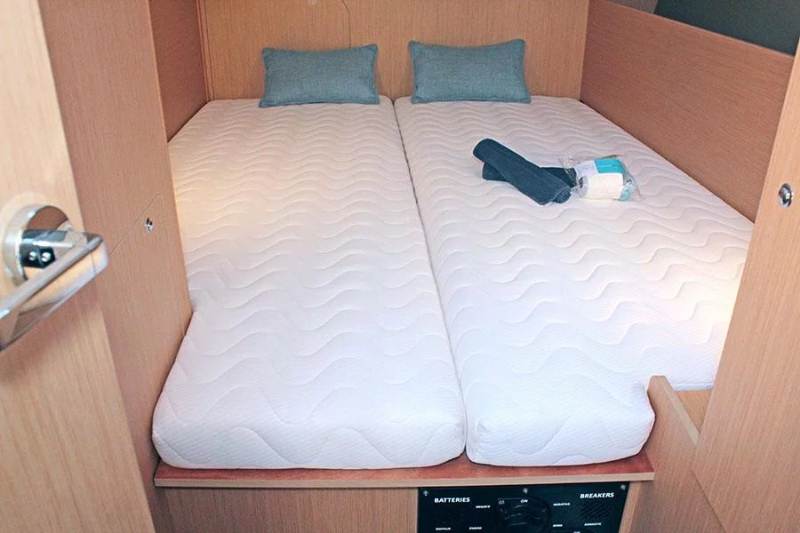 Oceanis 38.1 (FREEDOM)  - 9