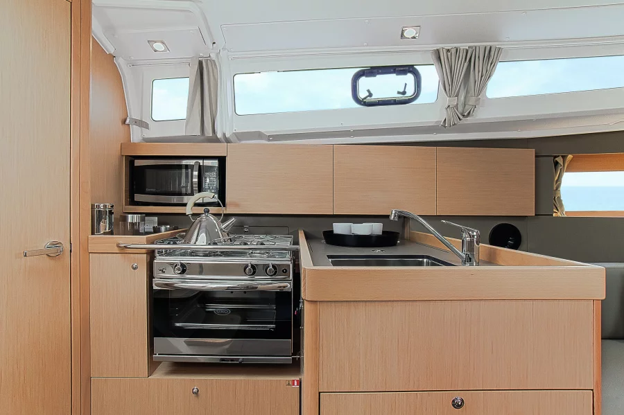 OCEANIS 35.1 - 2019 (3 Pommes)  - 347