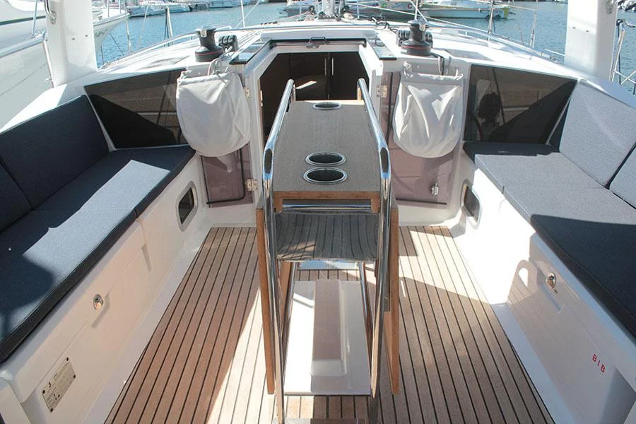 Oceanis 41.1 (2 Heads) (IBIZA)  - 11
