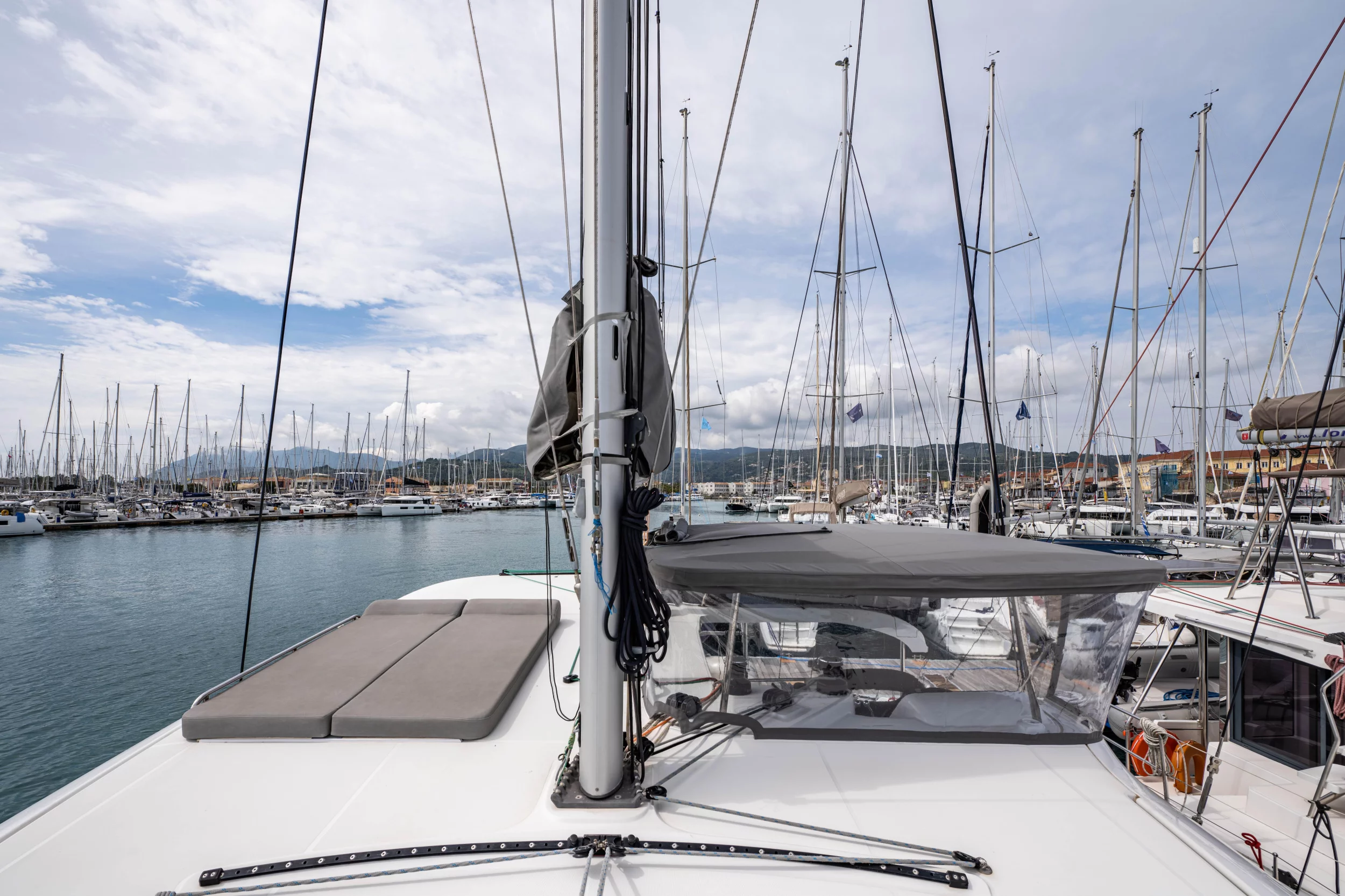 Lagoon 42 (Nala)  - 7