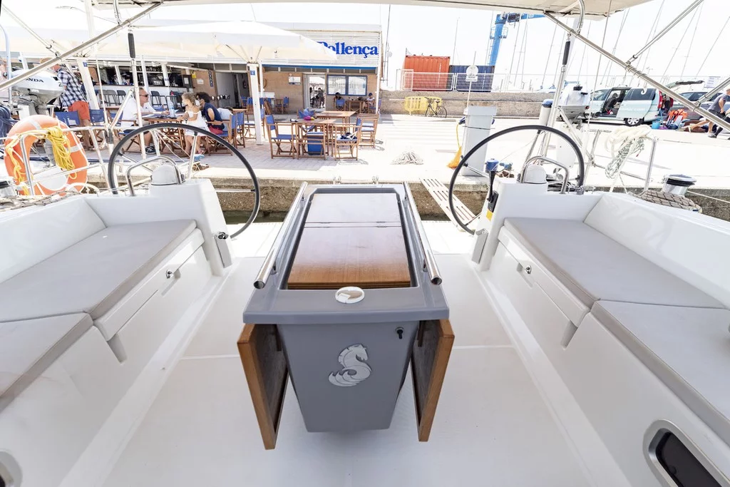 Oceanis 45 (AVALON)  - 12