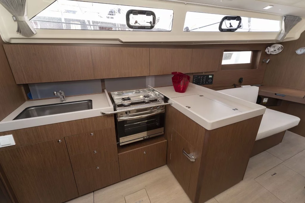 Oceanis 41.1 Perfomance (PASSEPARTOUT)  - 18
