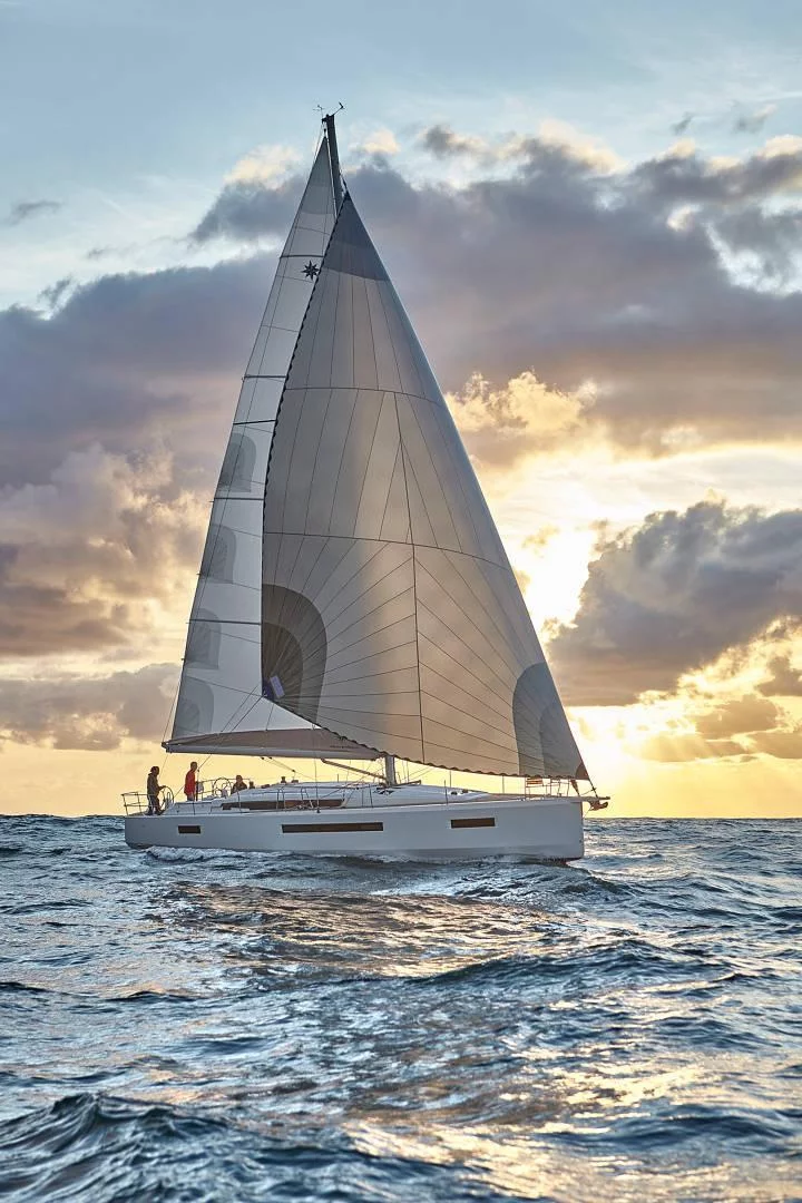 Sun Odyssey 490 (Alboran Vino Blanco)  - 6