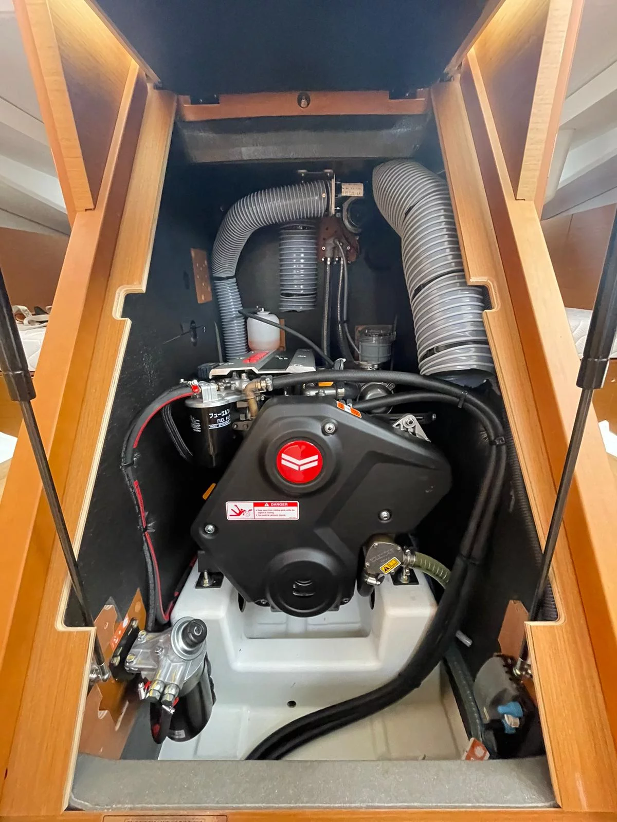 Sun Odyssey 440* (Alboran Amaretto)  - 22