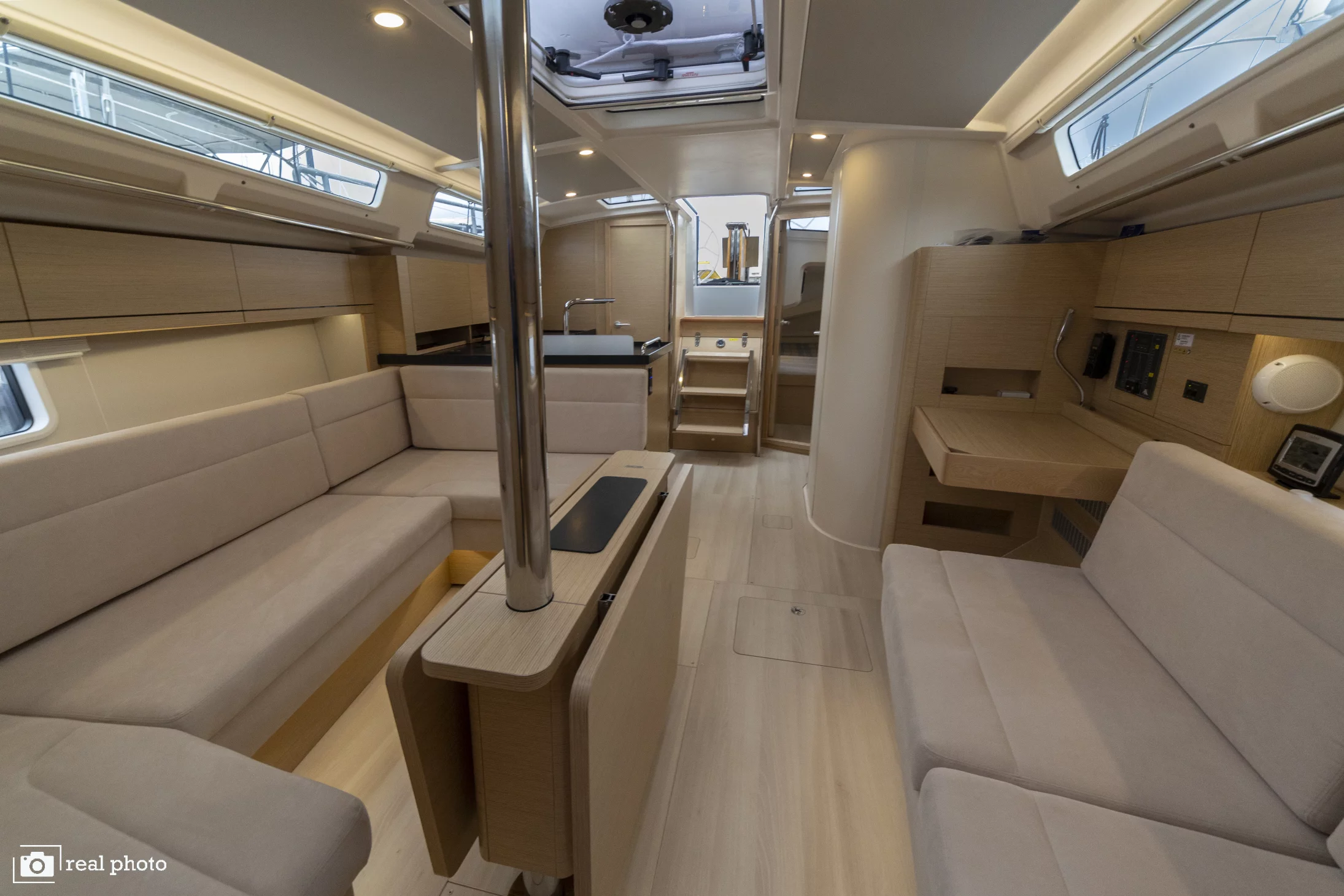 Hanse 388 (Tecla -, Solar Panel - BOTH SAILS triradial, Retractabile Bow Trust)  - 8