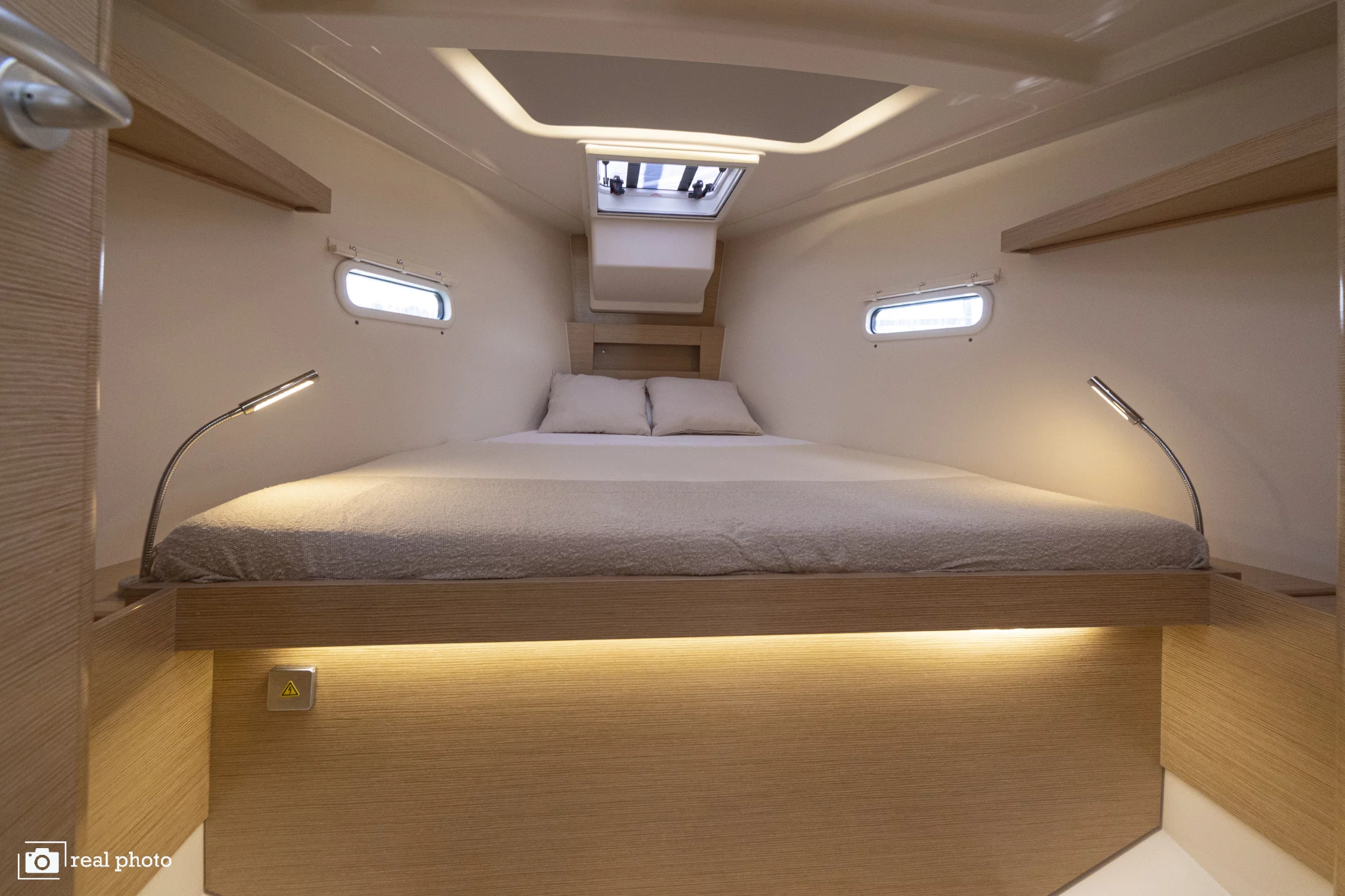 Hanse 388 (Tecla -, Solar Panel - BOTH SAILS triradial, Retractabile Bow Trust)  - 3