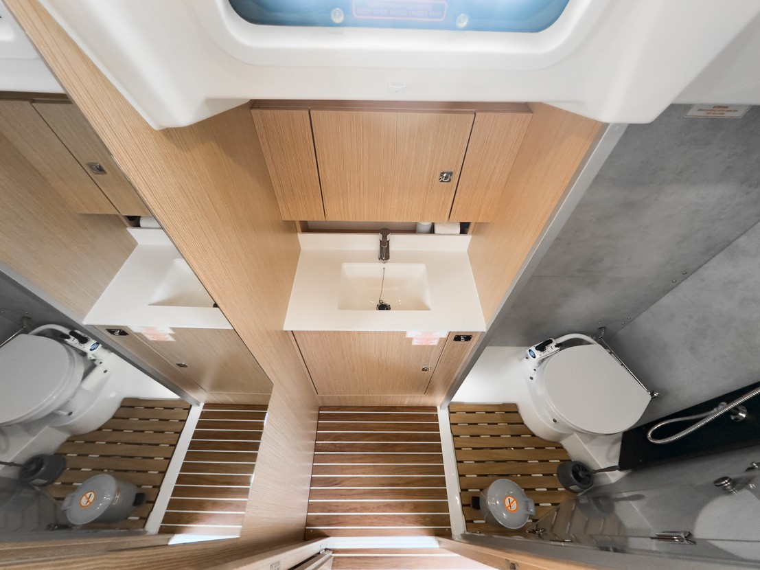 Bavaria C38 — photo 5