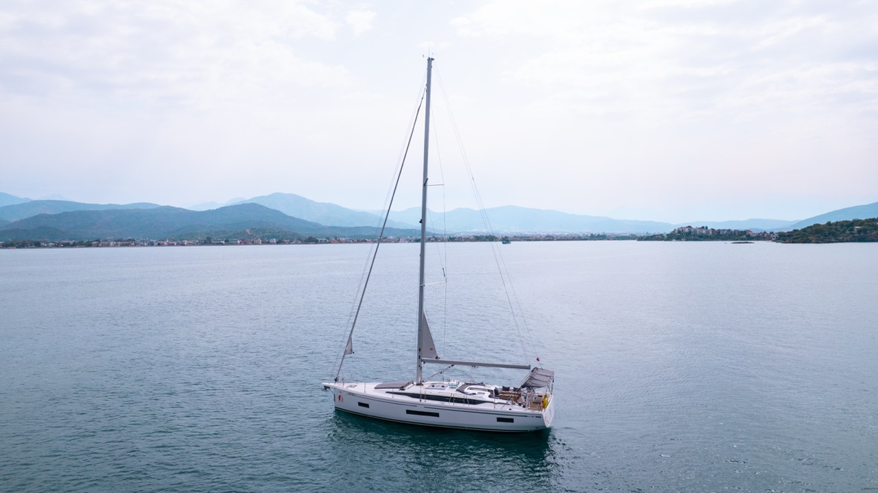 Bavaria C46 — photo 6