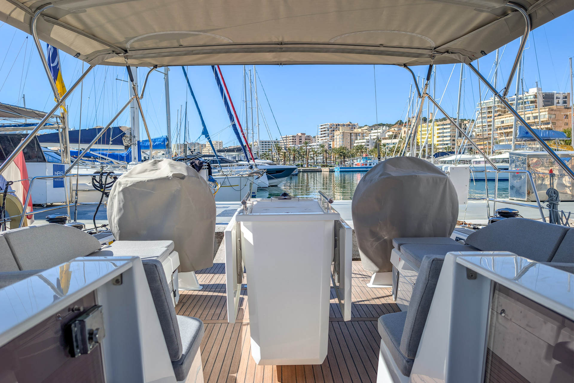 Oceanis 51.1 — photo 10