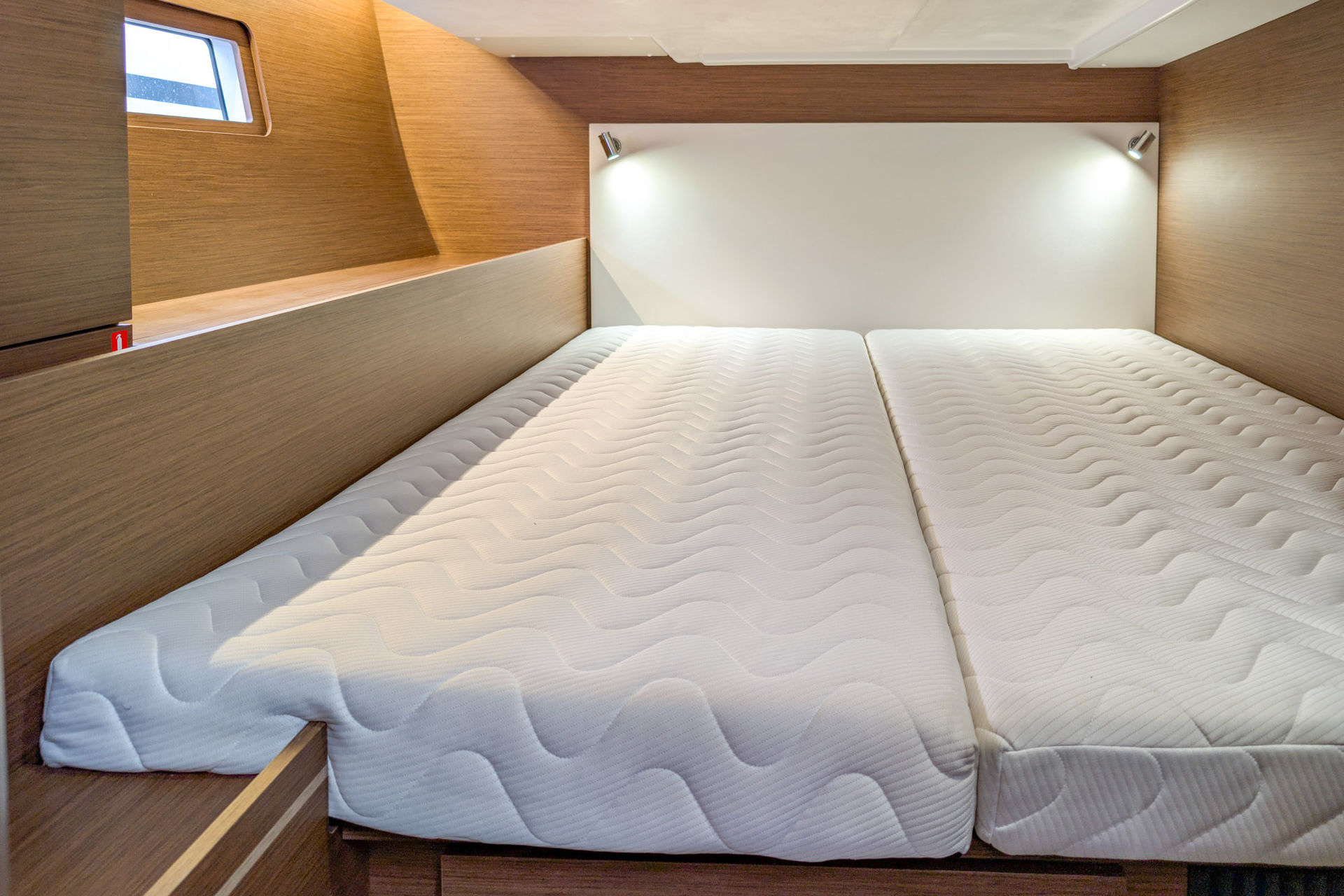 Oceanis 51.1 — photo 23